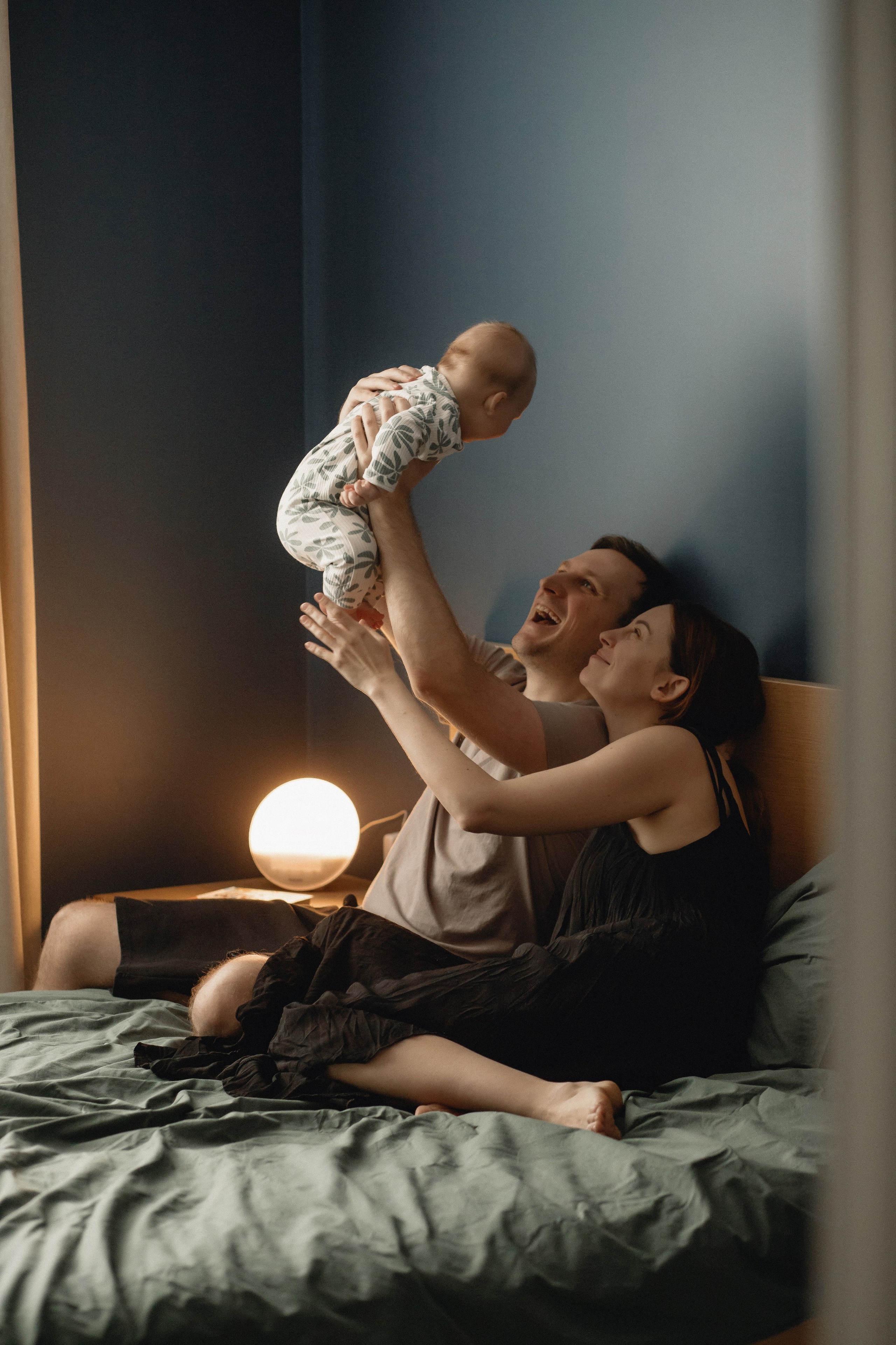 Дима, Катя и малыш Юра. Главная