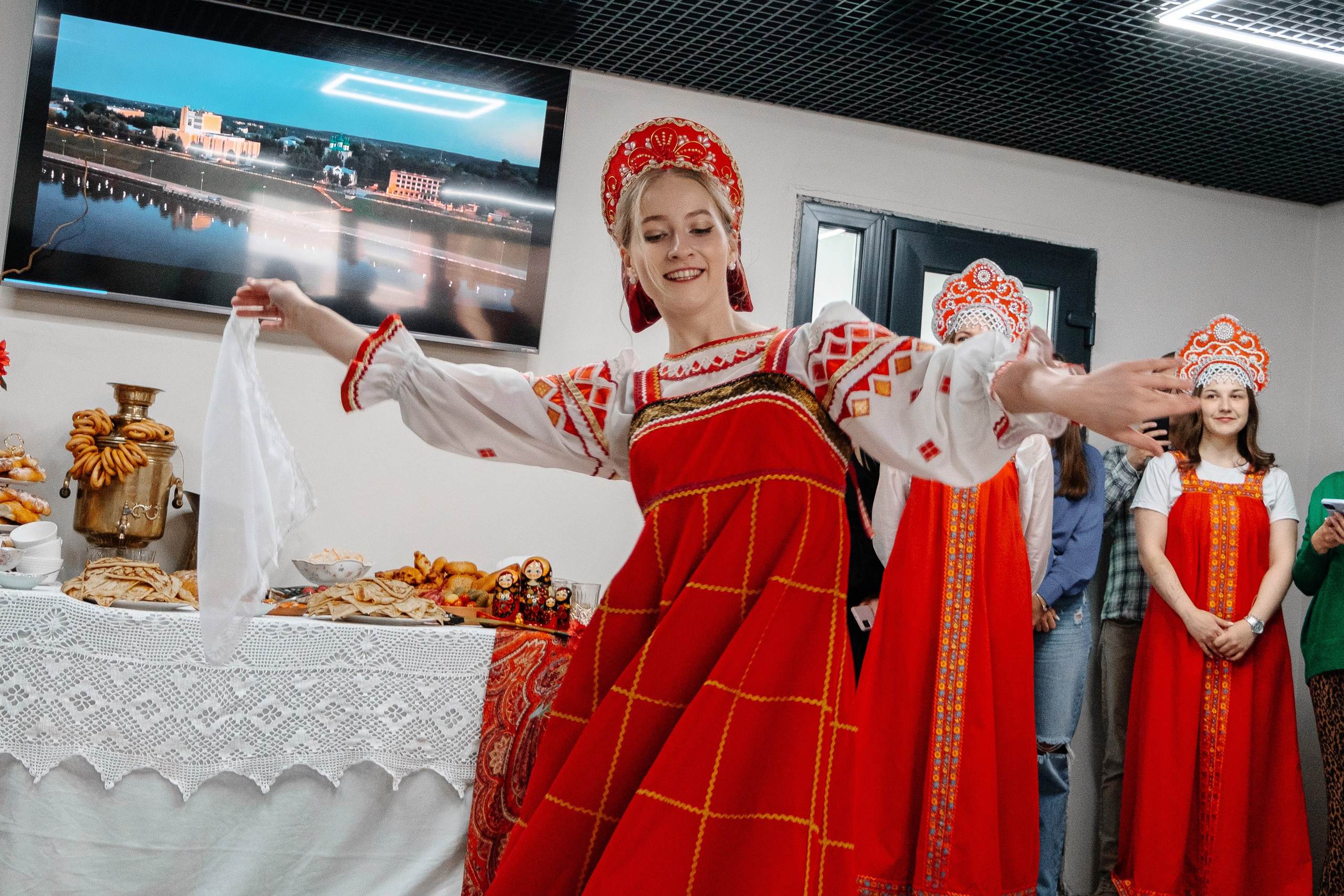 Делегация Китая в Ивановской текстильной компании