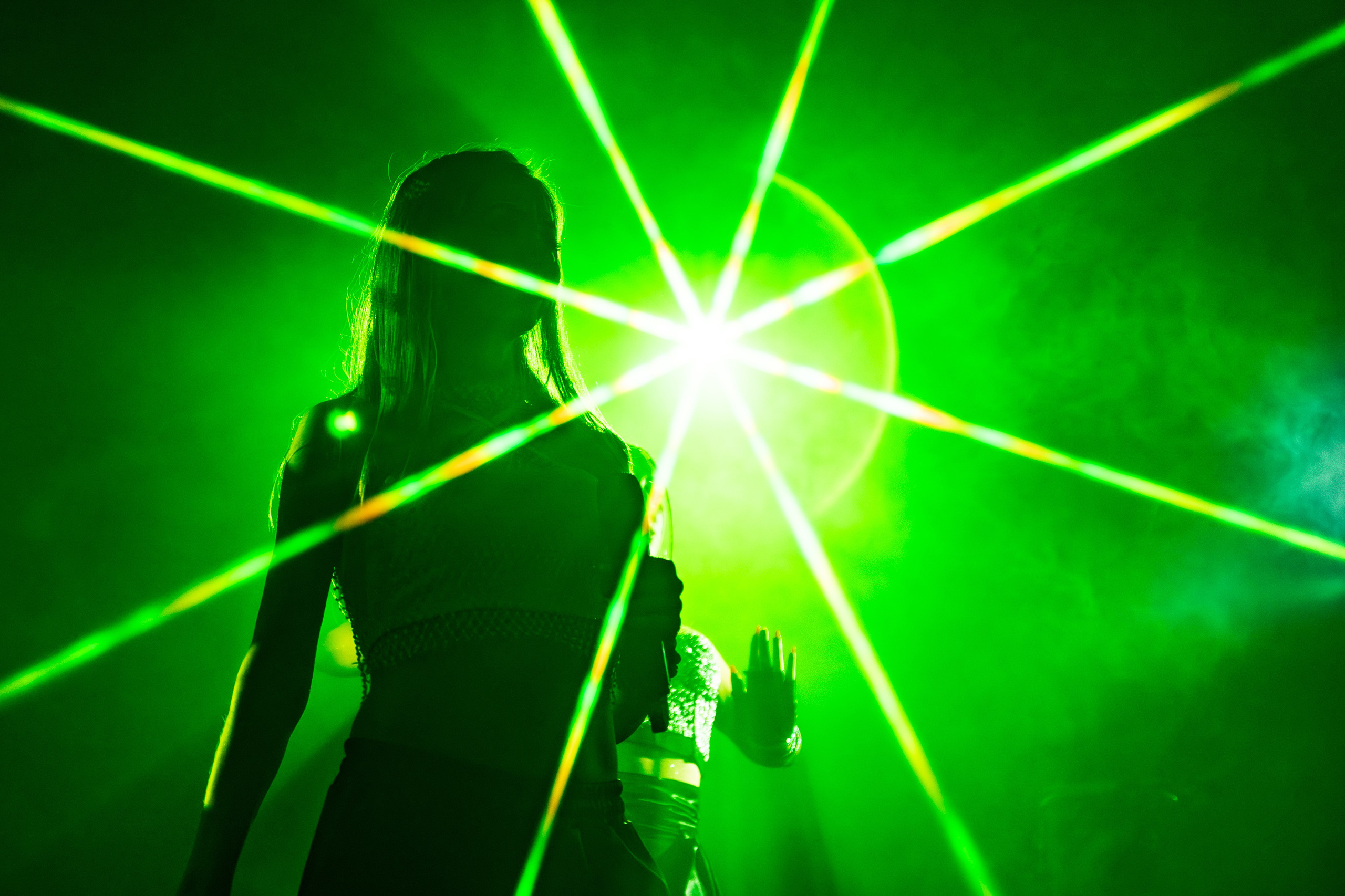 System Reality: Glow! в клубе Фабрика, Екатеринбург. Репортажный фотограф Екатеринбург | Яркий, качественный репортаж | Концерты, клубы, репортаж, праздники, корпоративы