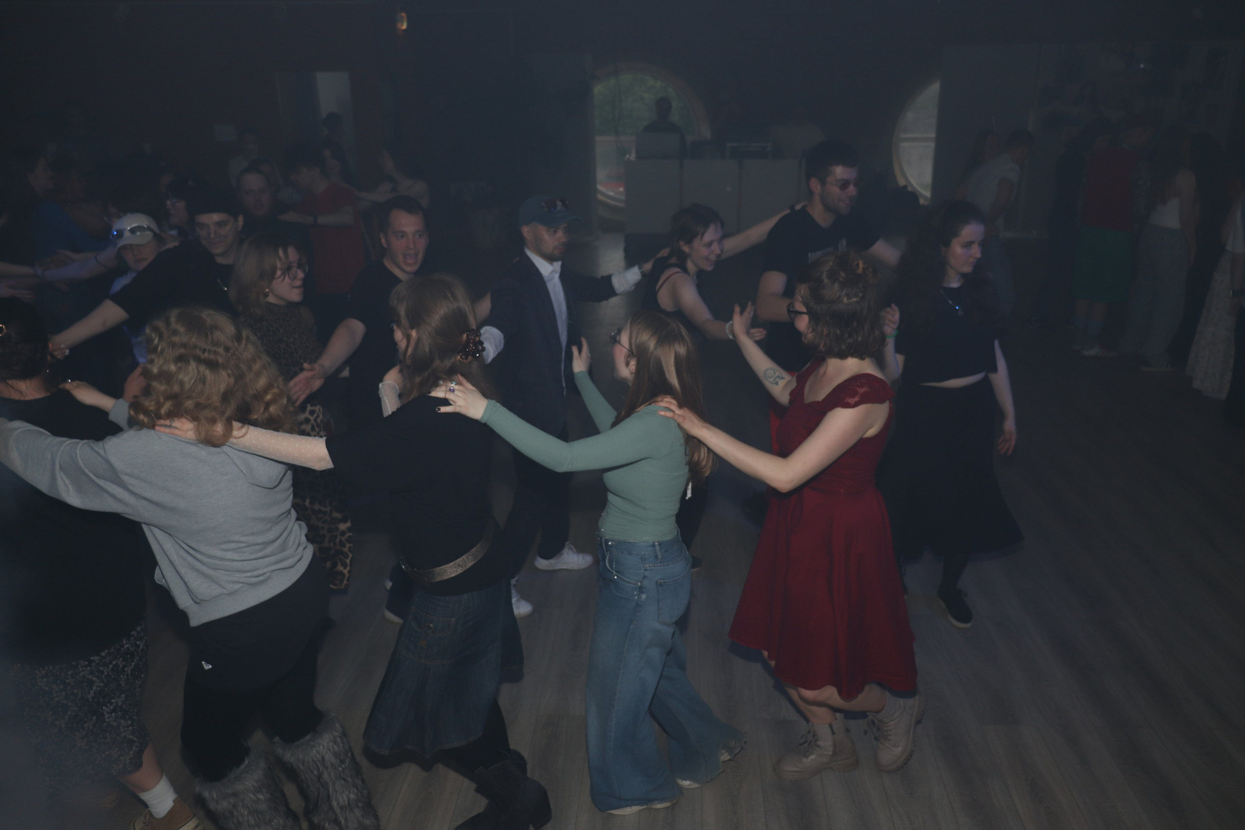 Дискотека 90х молодёжного «клуба 52». Ивентный фотограф в Санкт-Петербурге Олег Комков