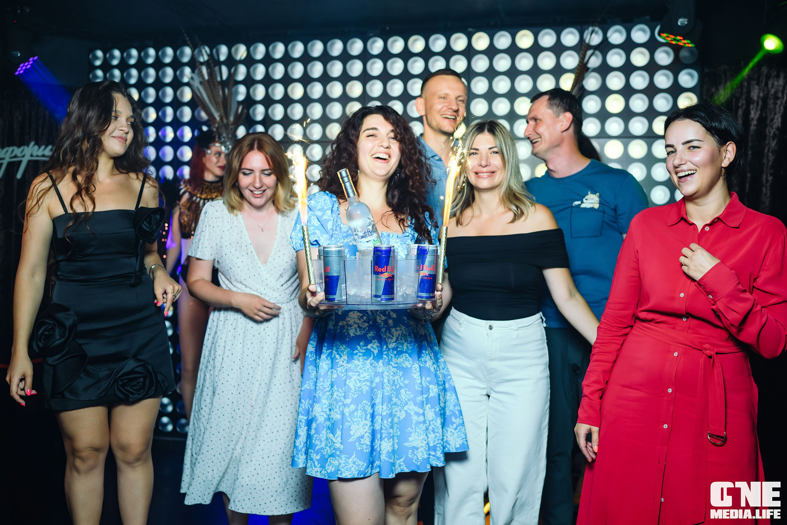 Фоторепортаж из караоке-клуба Эйфория. One Media Life: фоторепортажи, фотоотчеты с мероприятий и заведений