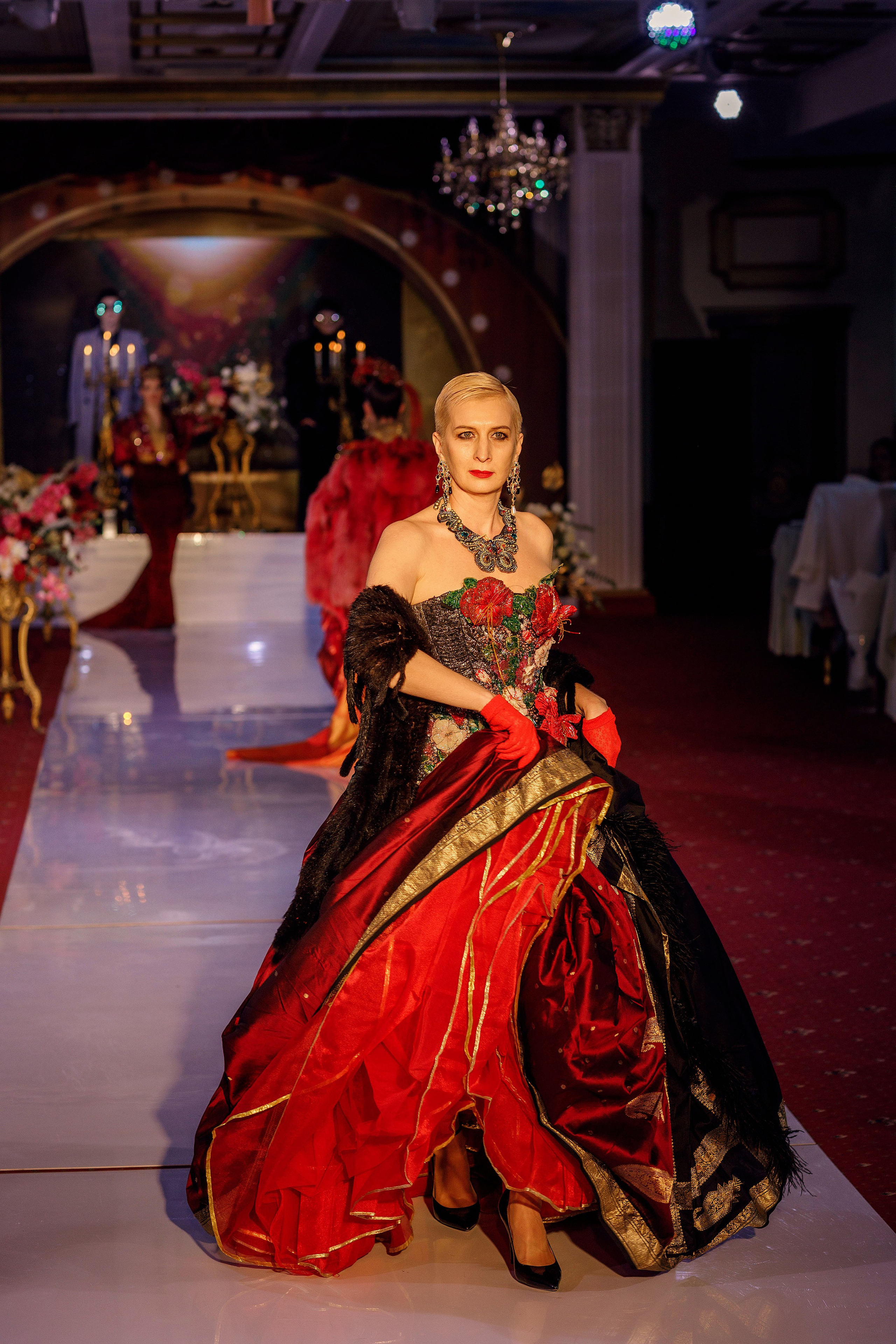 Показ коллекции Игоря Дадиани — 2023.04.01. Портретный и репортажный фотограф в Чебоксарах Андриян Чаркин