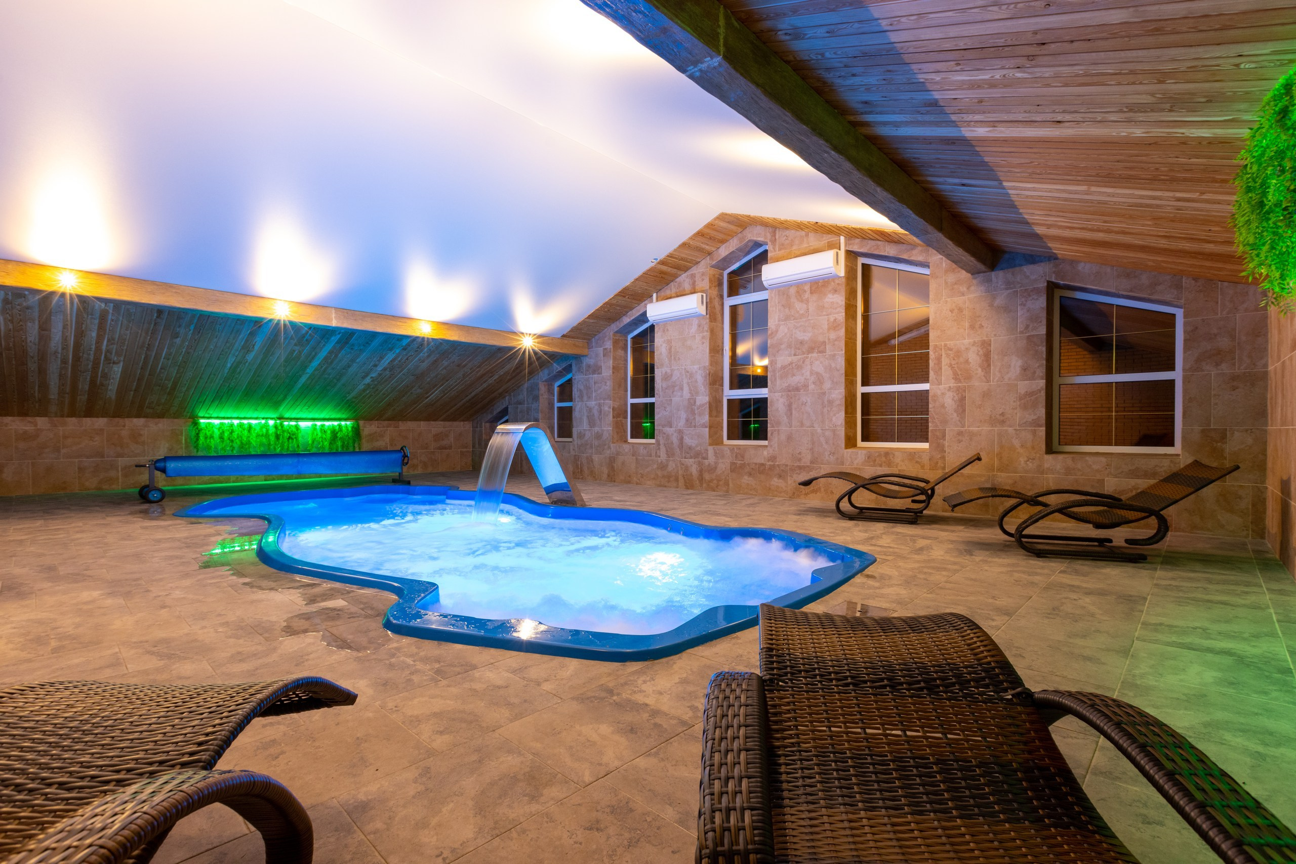 Большая Тросна вечером и новый бассейный комплекс. Фотограф в Туле Крупский АнДРей. Фотостудия «КАДР71» в Туле