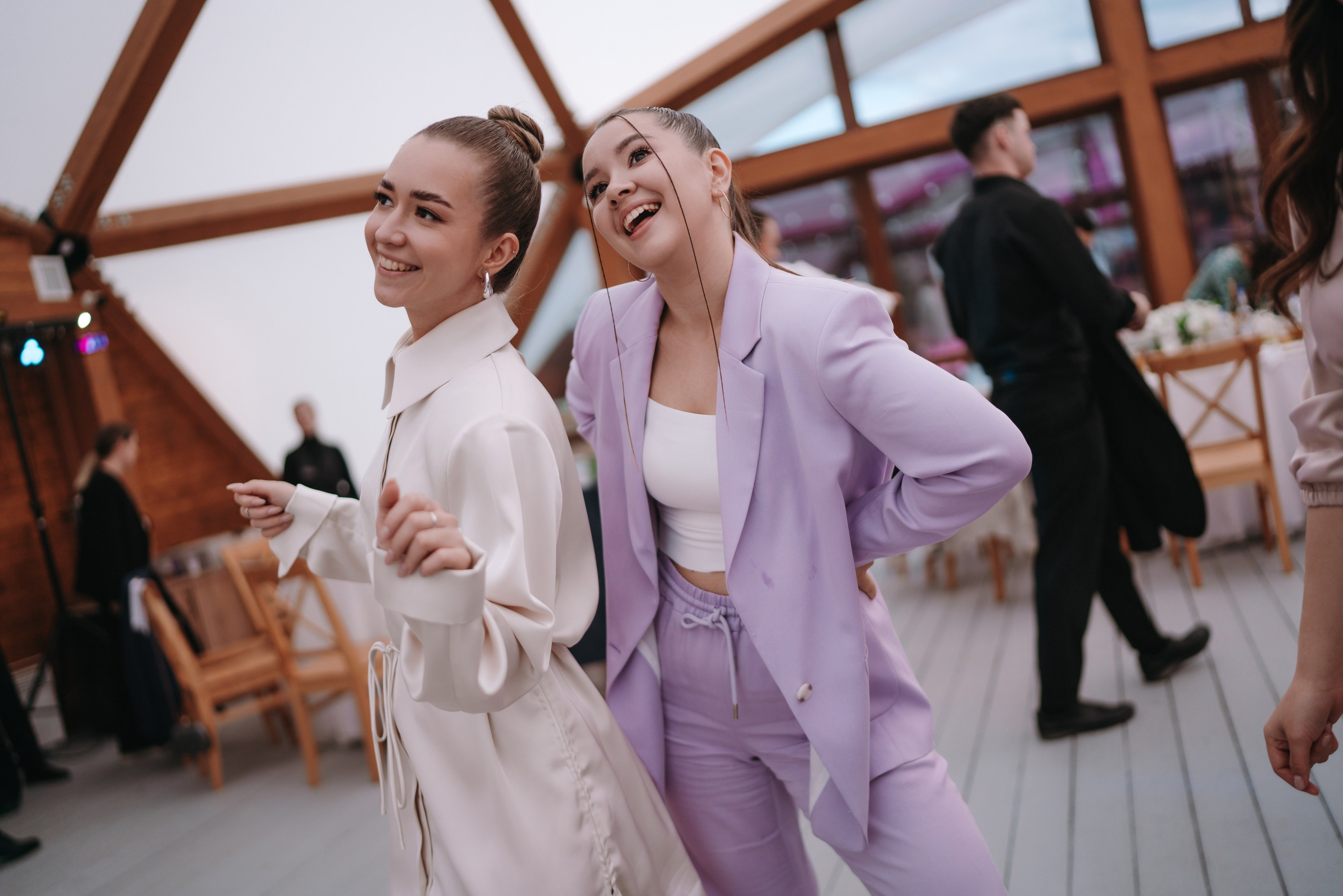 Свадебная фотосессия Радика и Дианы — Уфа, Nesterov Plaza, ЖК Империал, Президент Отель, шатёр М5