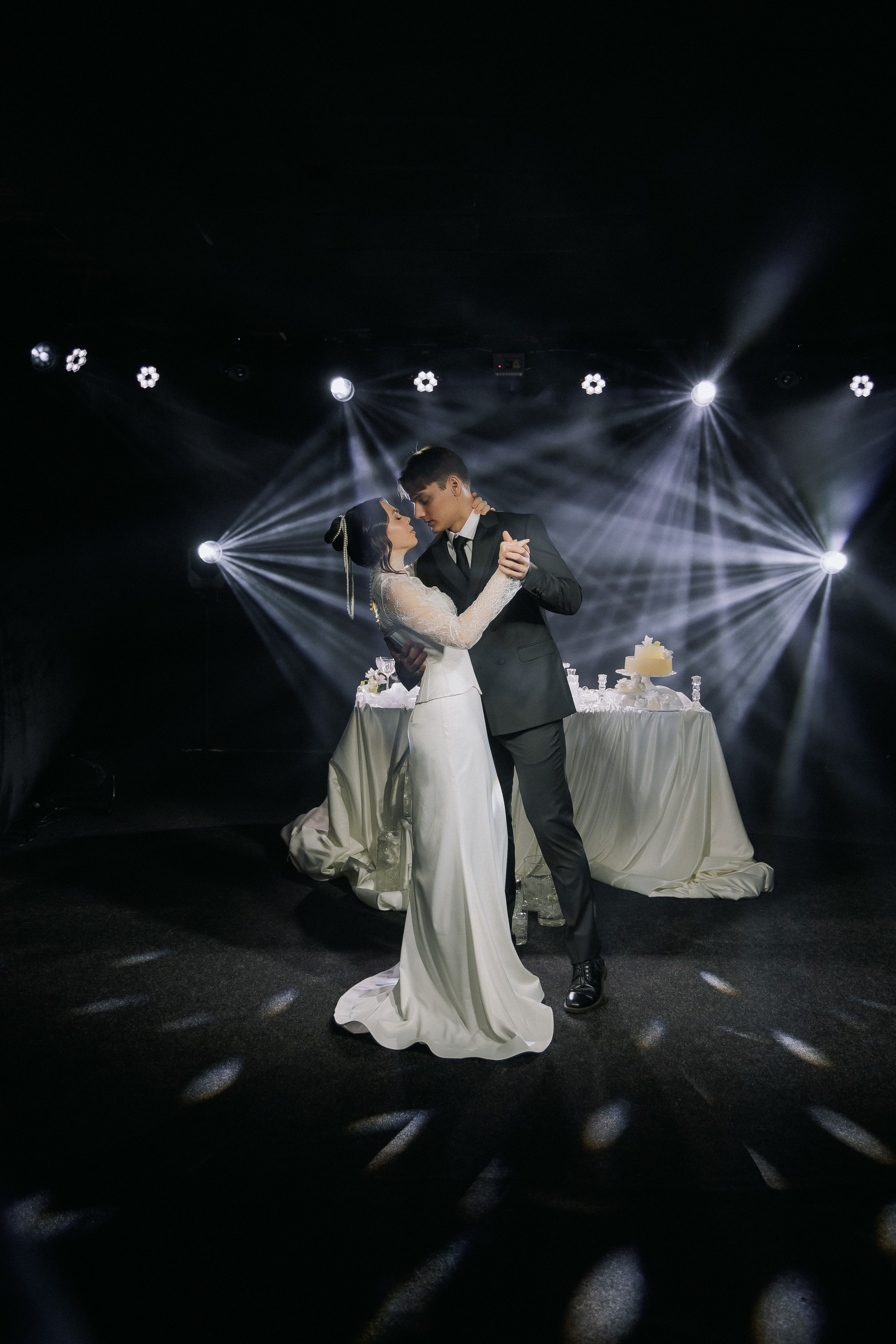 Мария & Александр. Любовь со светом. Свадебная фотография. Арина Рубах