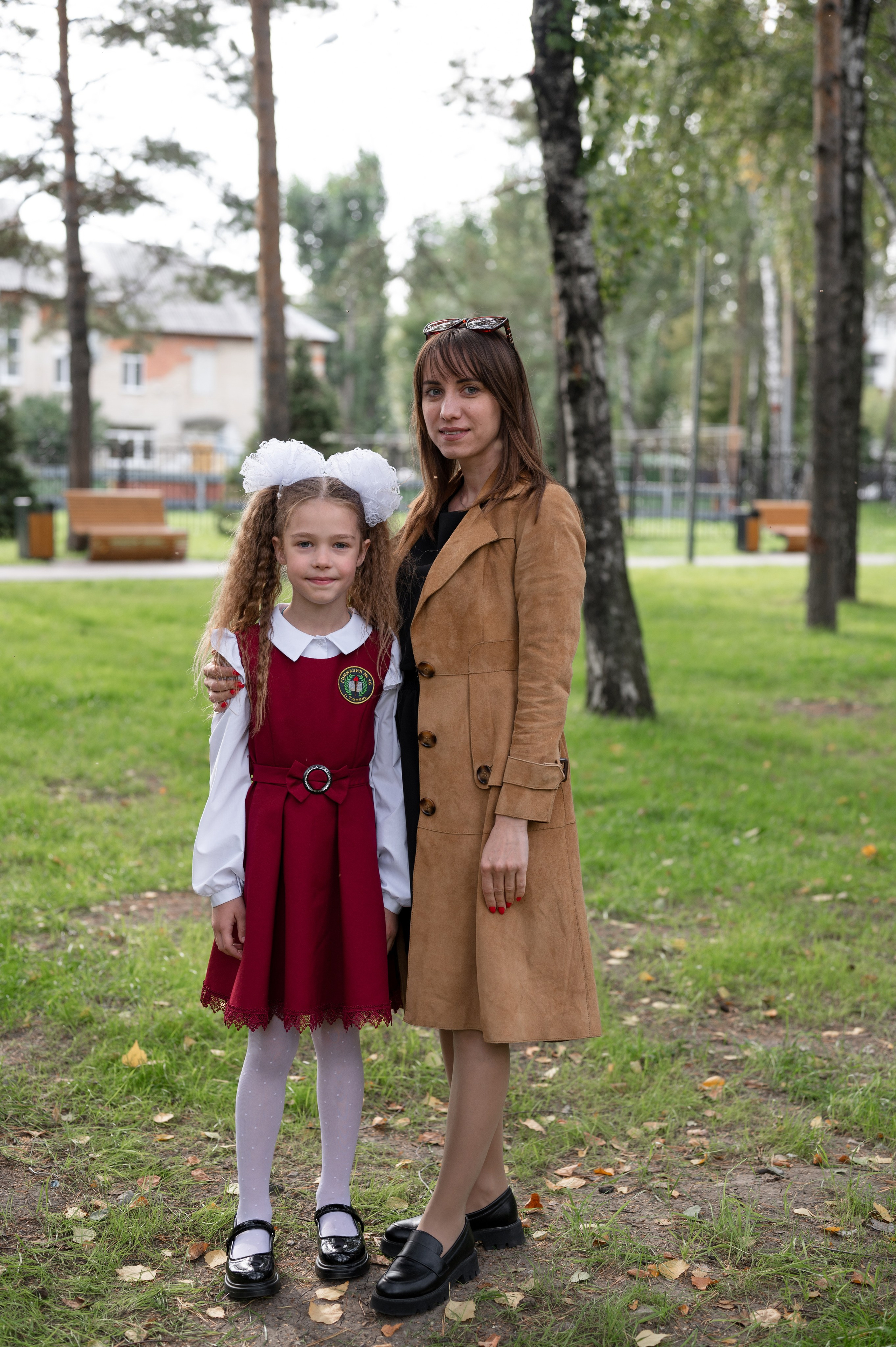 1 сентября 16 гимназия 2 класс (линейка + в классе+ на улице). Фотограф новорожденных, семейный детский в Тюмени Татьяна Морозова