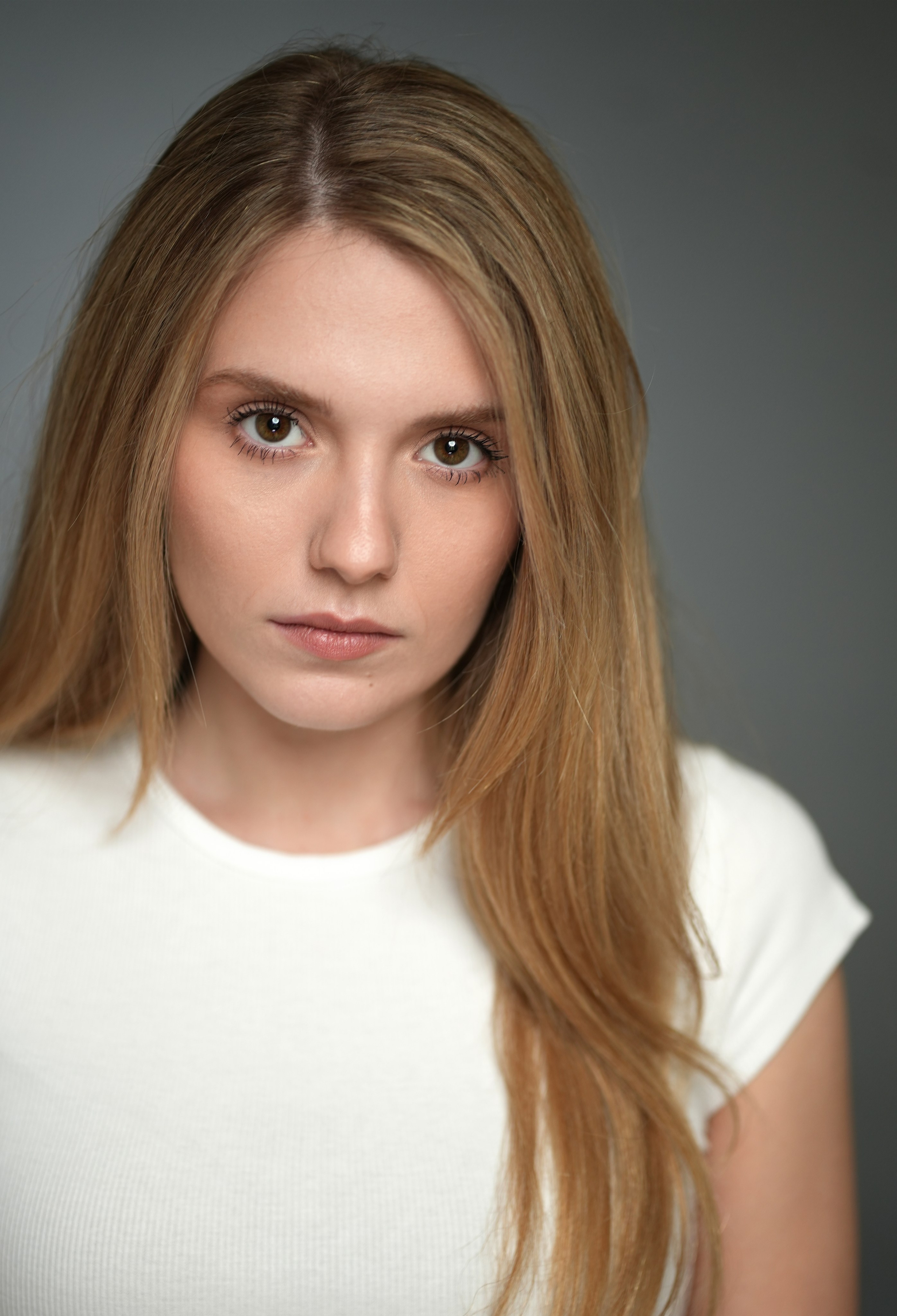 Анастасия Ровенских актерское портфолио. Портретная съемка в Москве, студийный фотограф Игорь Фомин