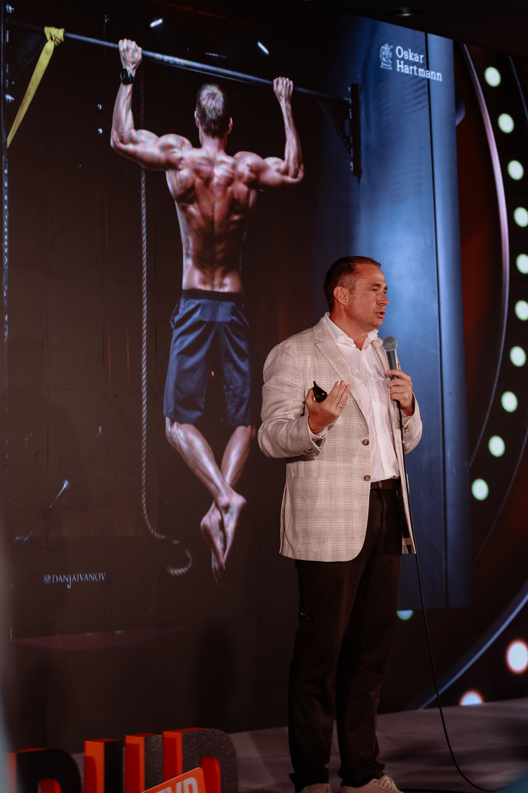 BUSNESS STANDUP с Оскаром Хартманном. Фотограф Юлия Мальцева