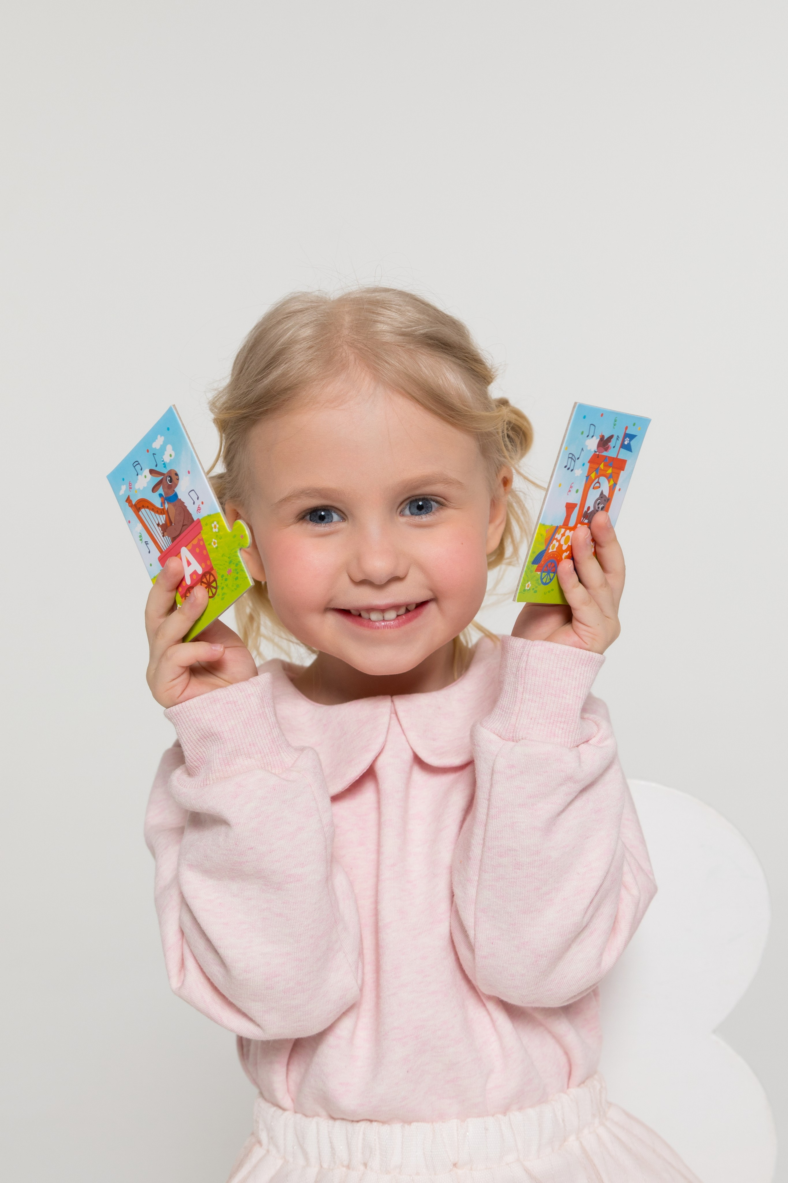 Имиджевая и каталожная съёмка для бренда детских пазлов. Детский и контент фотограф Надя Волкова Санкт-Петербург