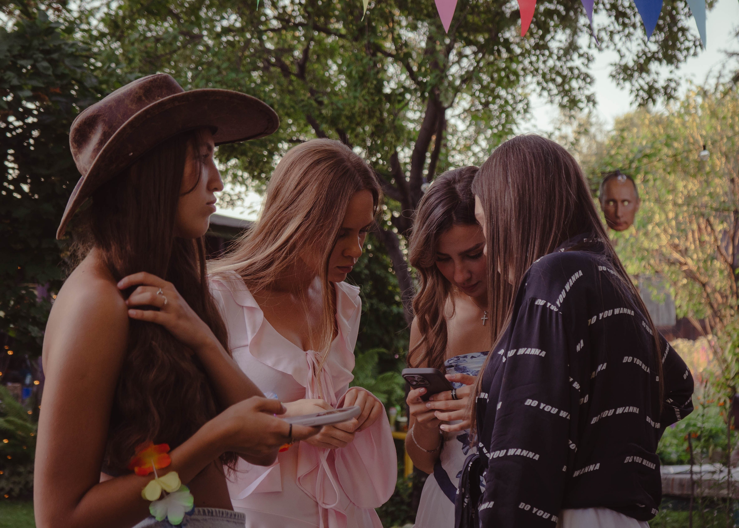 Гавайская вечеринка. Кир Анисин. Режиссер & фотограф