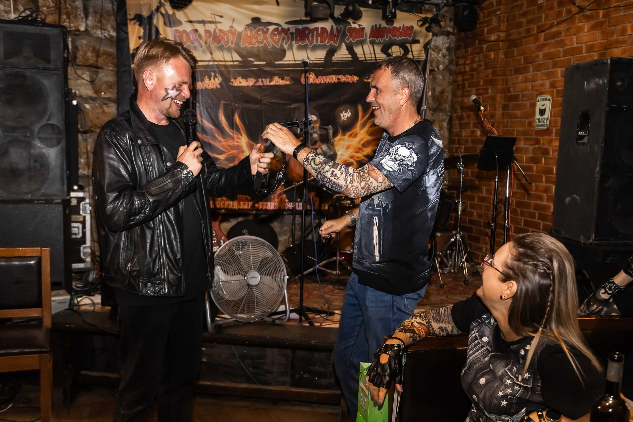 День Рождения Алексея в баре «Белая Лошадь». Фотограф в Волгограде Норченко Светлана