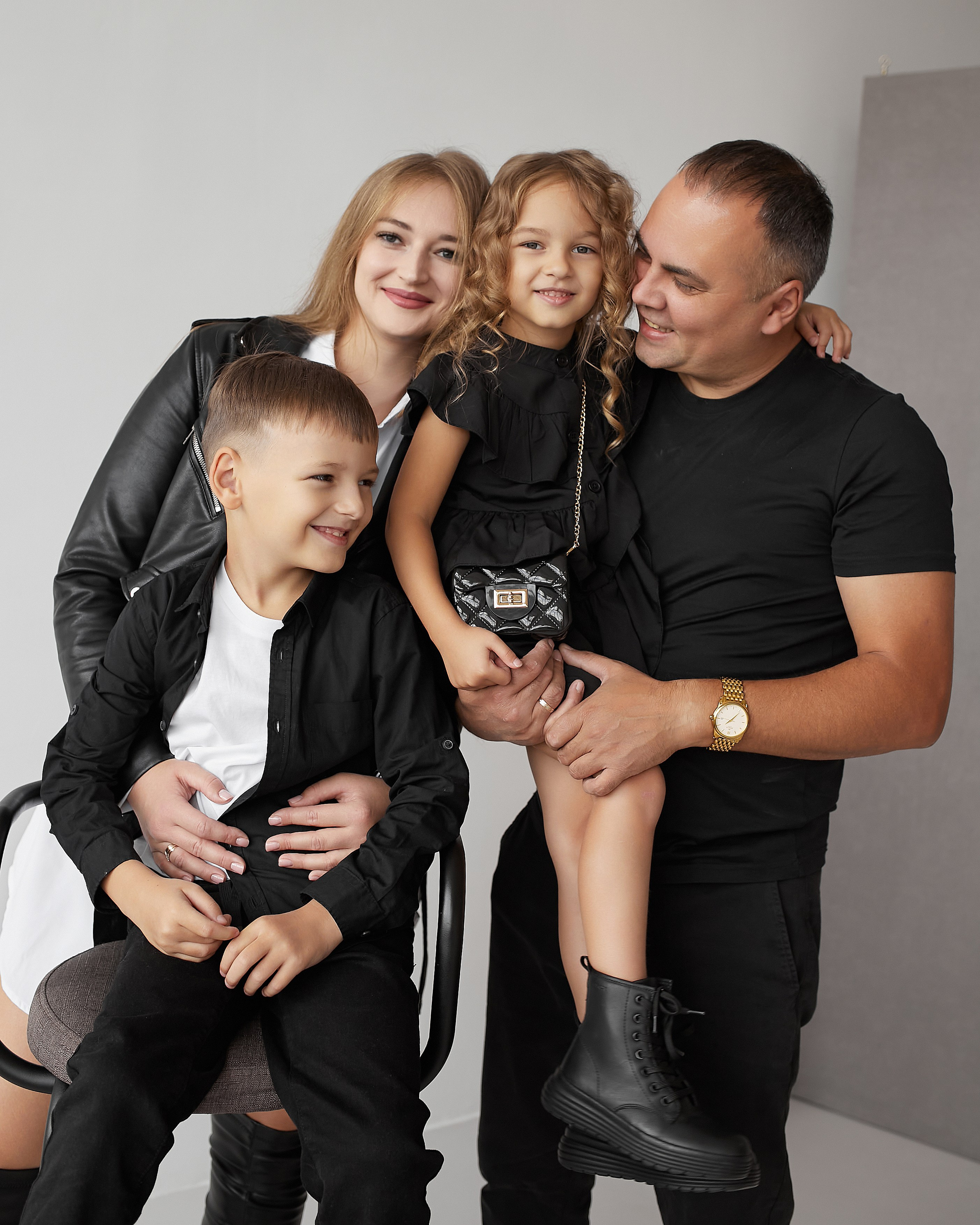 Студийные семейные фотосъемки