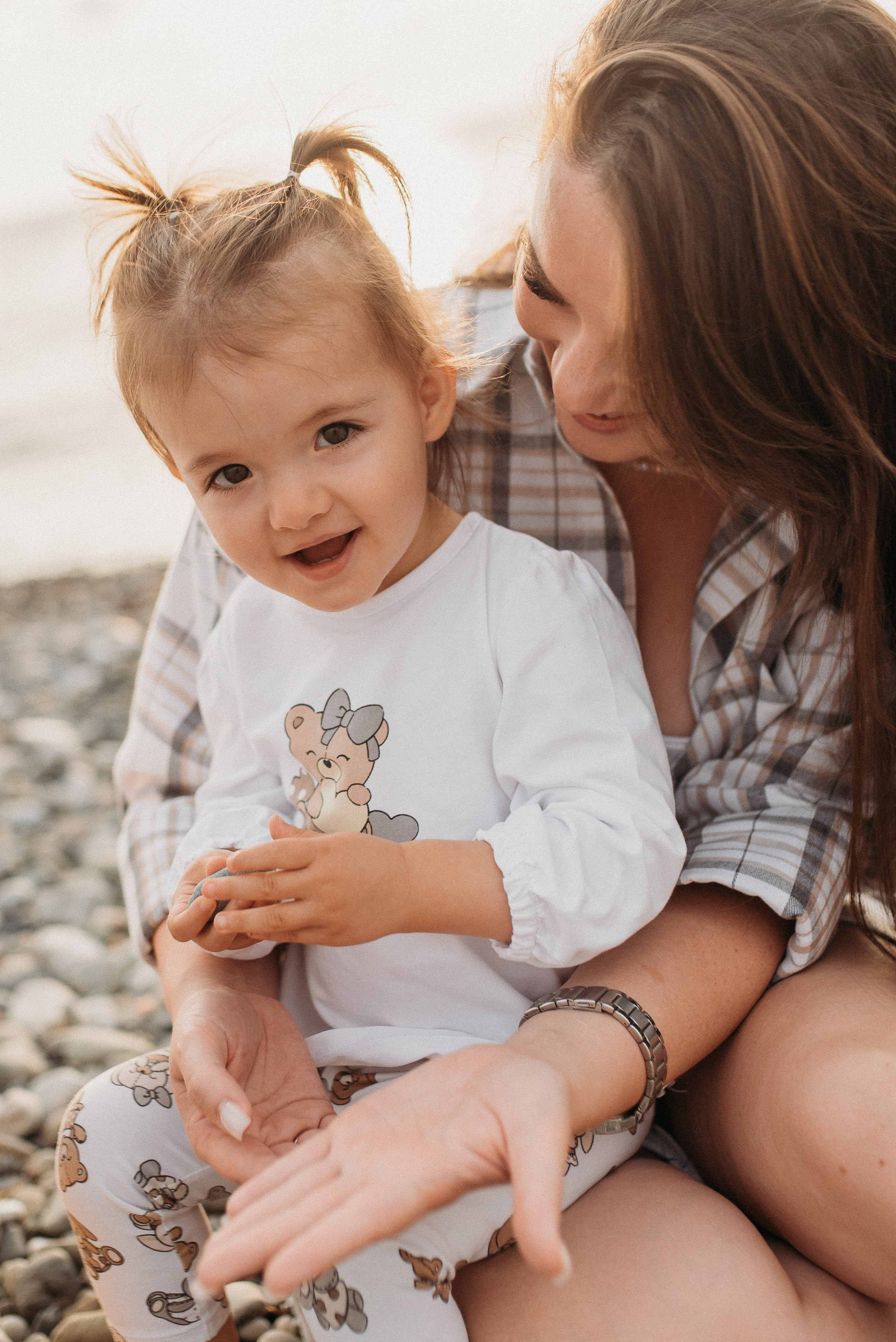 Семейная фотосессия на море на пляже в Сочи и Сириусе. Фотограф в Сочи — Маргарита Поганова