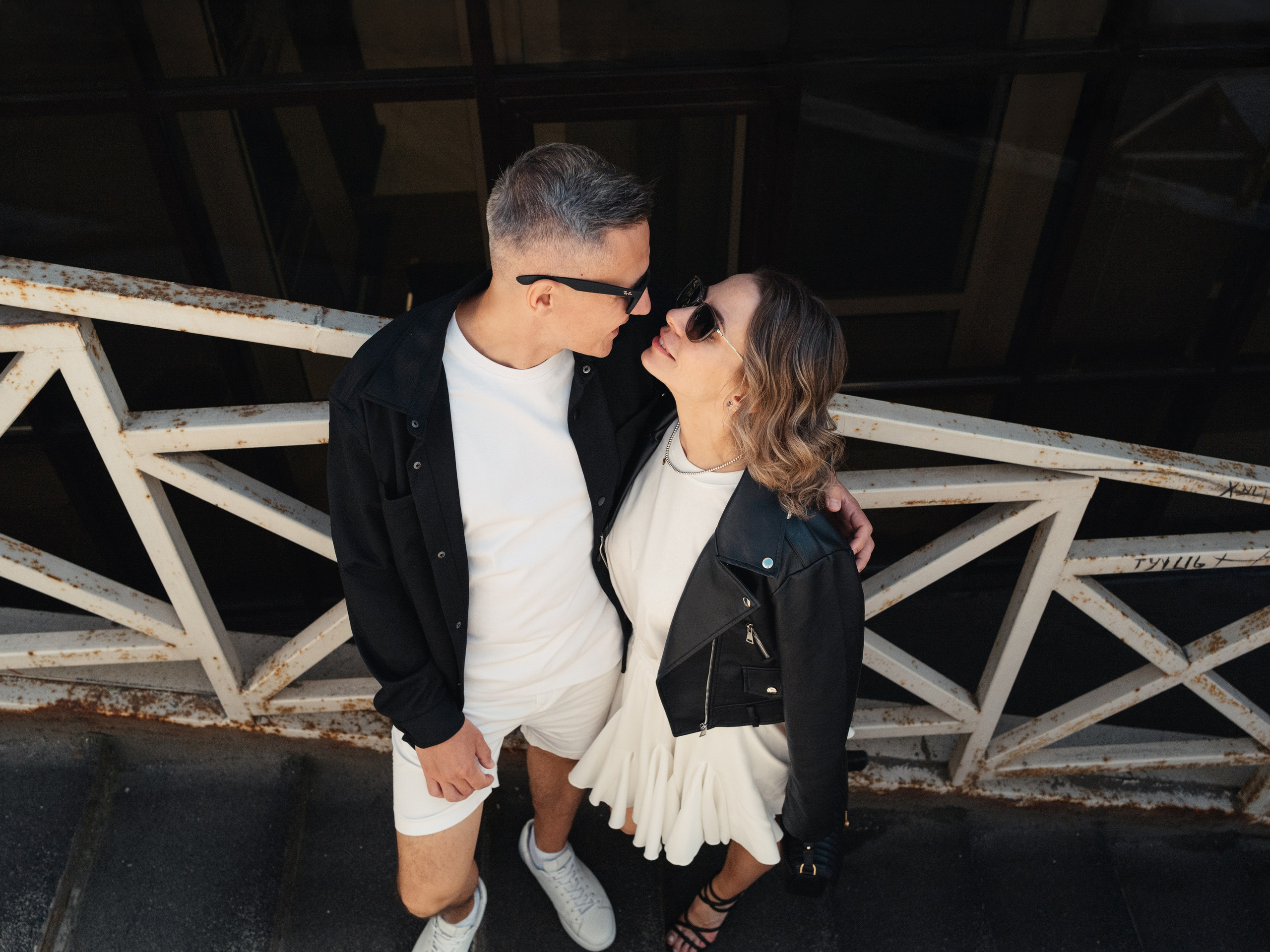 Фотосессия лавстори прогулка по городу Пермь lovestory пермский фотограф лучший пермский фотограф топ 