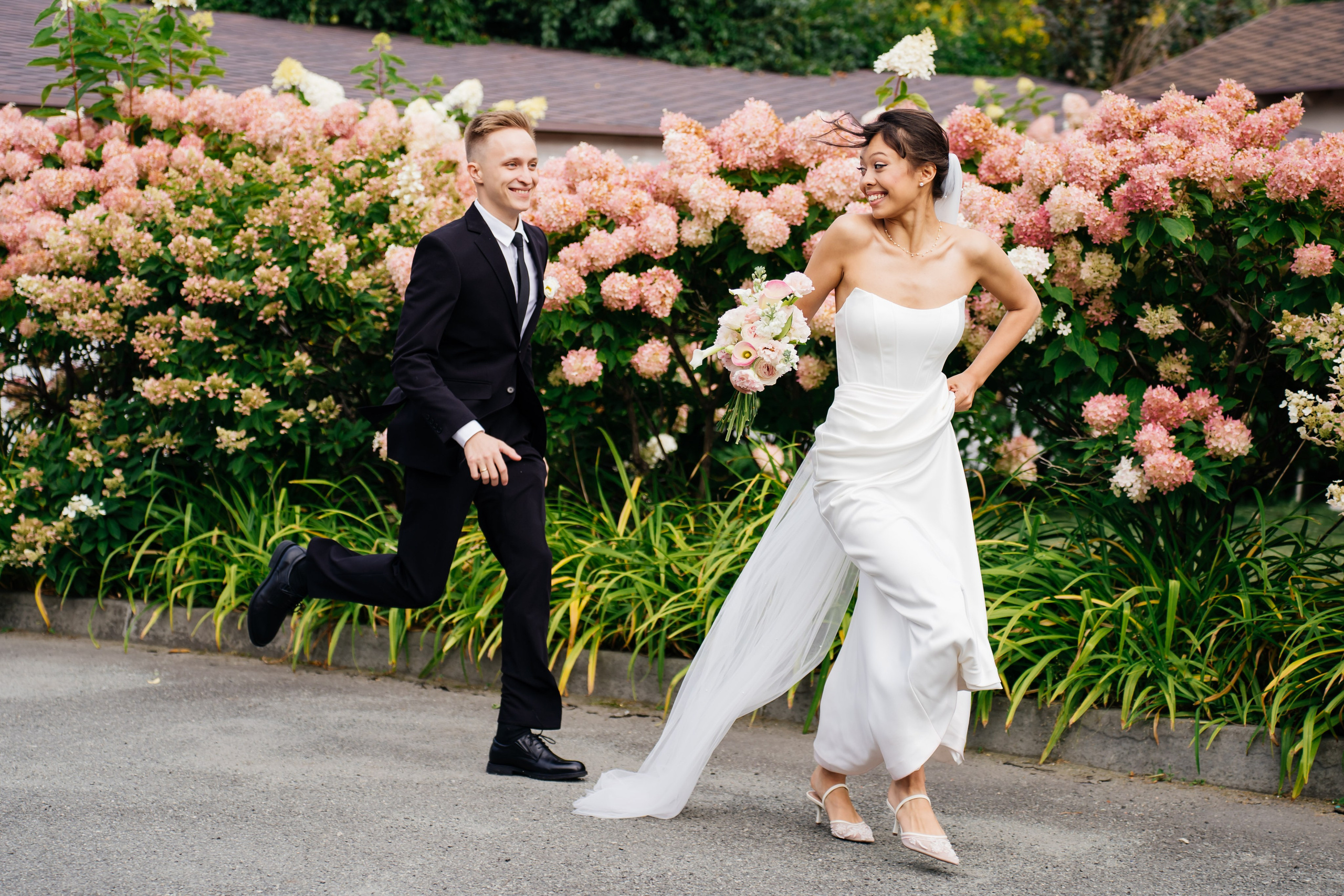 Свадебная сьемка. Видеограф и Фотограф в Челябинске Ксения и Владимир Рюмины