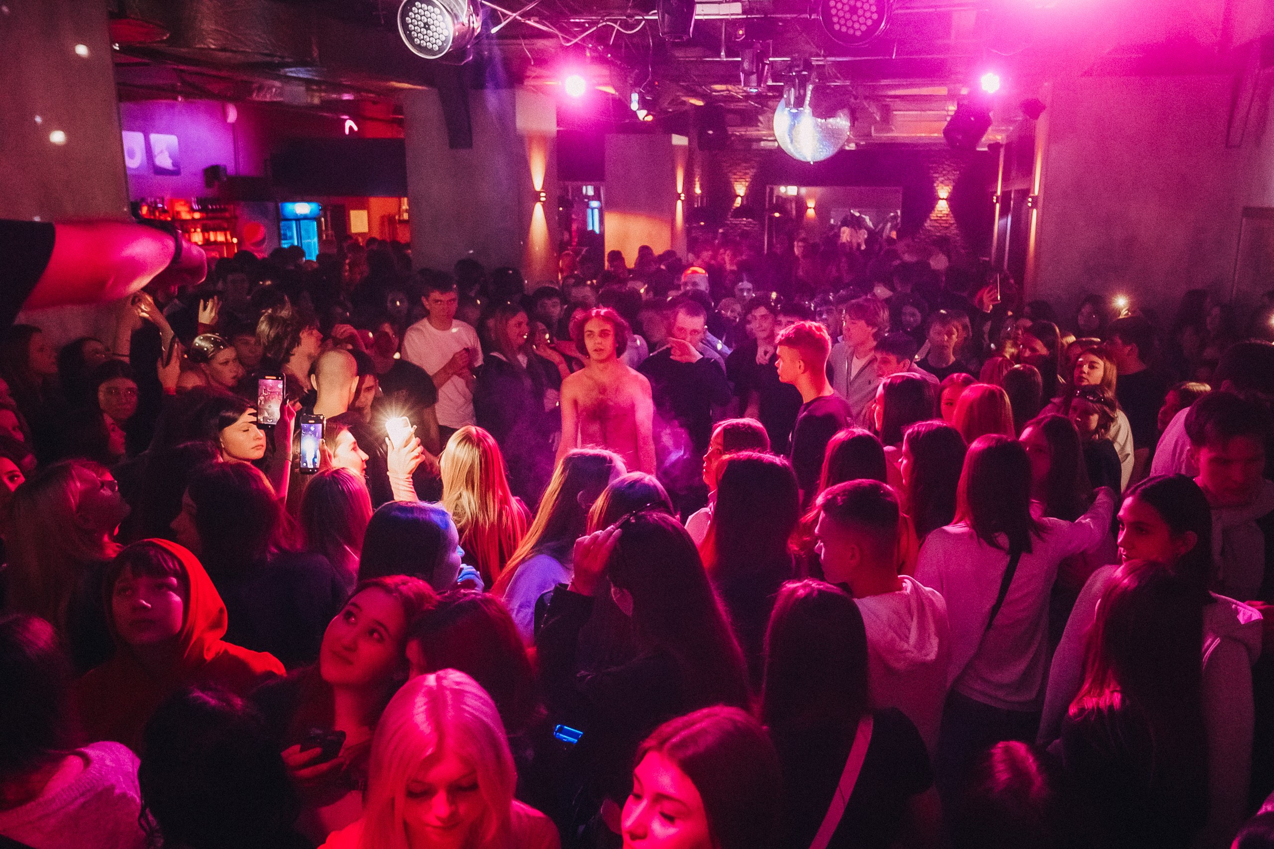 8 MARCH WOMENS DAY PARTY. Фотограф в Кемерово Владислав Шульц