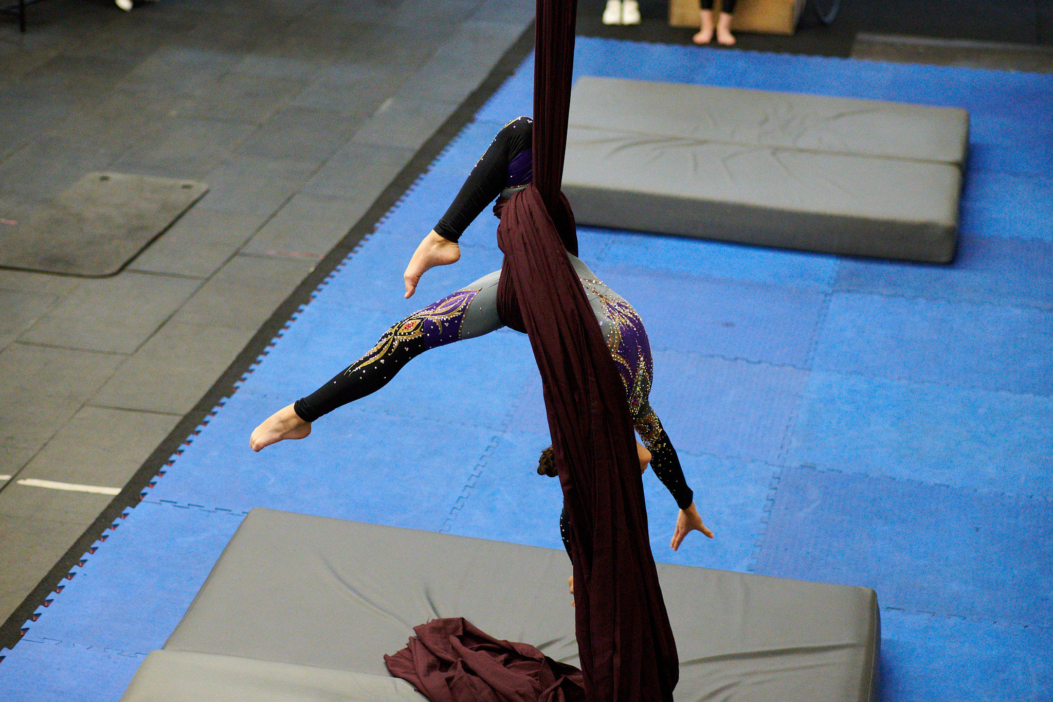 Соревнования по воздушным полотнами и акробатике 29.11.2022