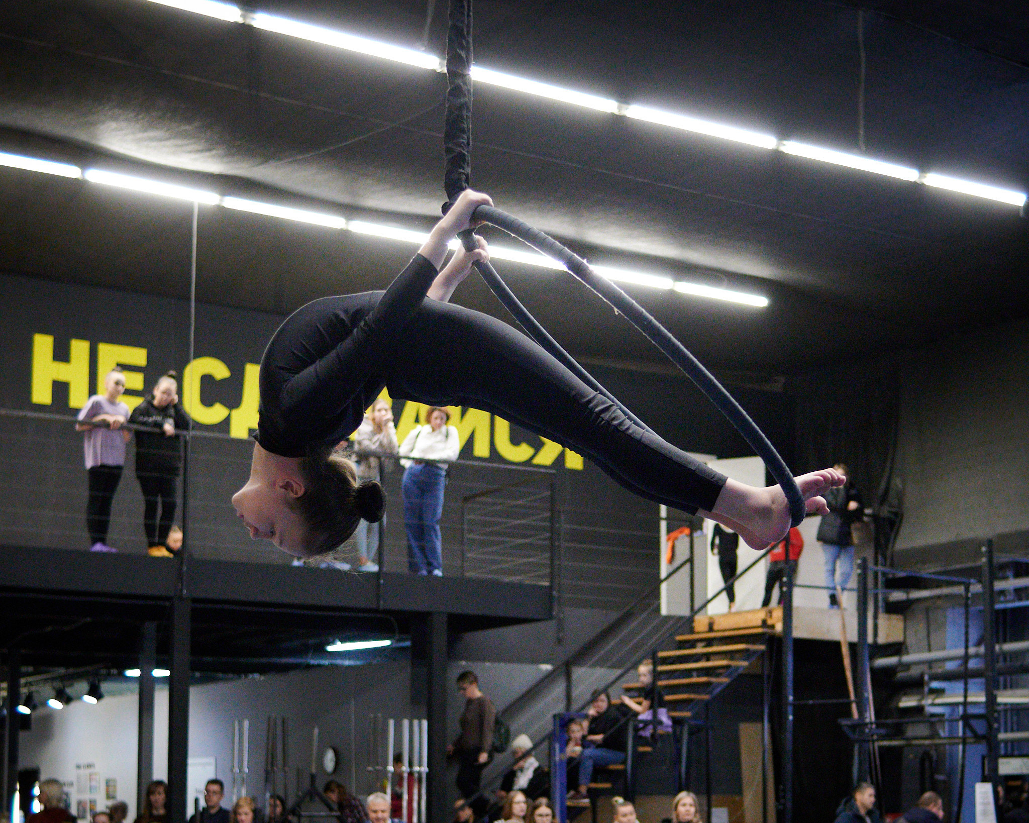 Соревнования по воздушным полотнами и акробатике 29.11.2022