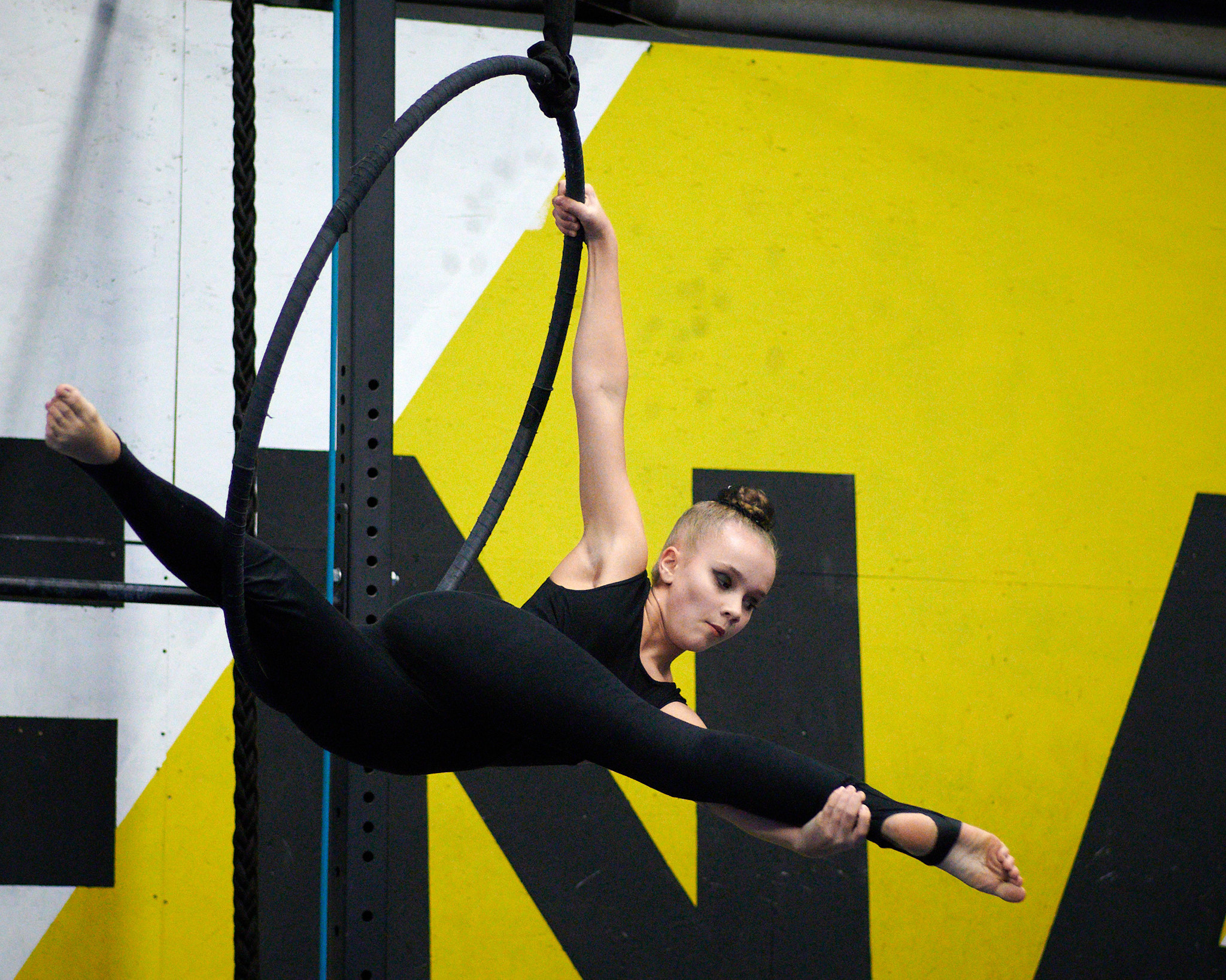 Соревнования по воздушным полотнами и акробатике 29.11.2022