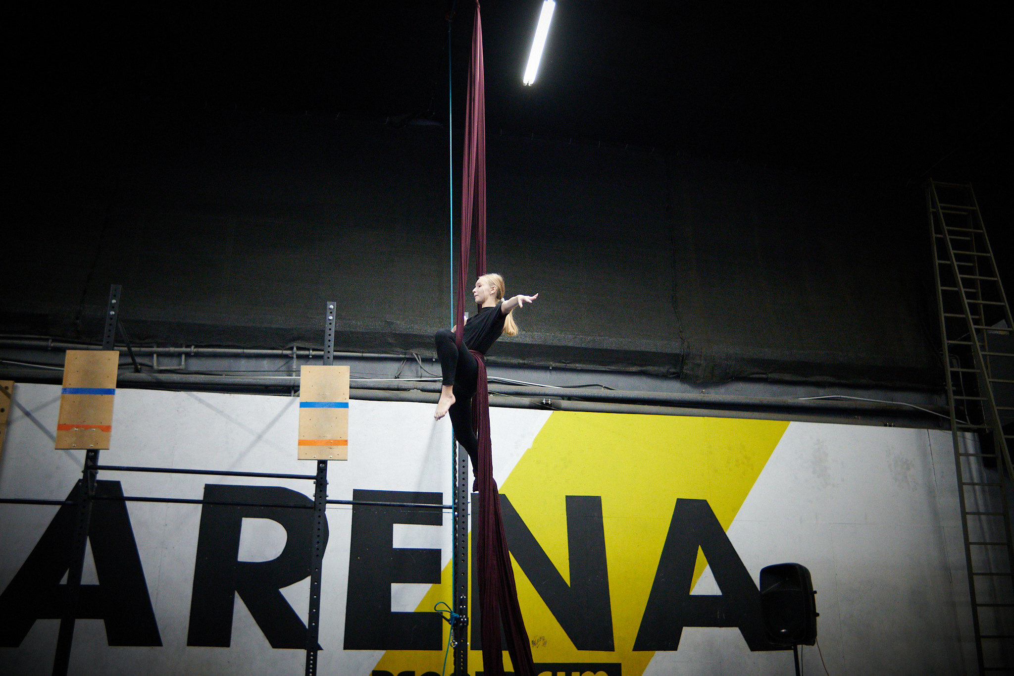 Соревнования по воздушным полотнами и акробатике 29.11.2022