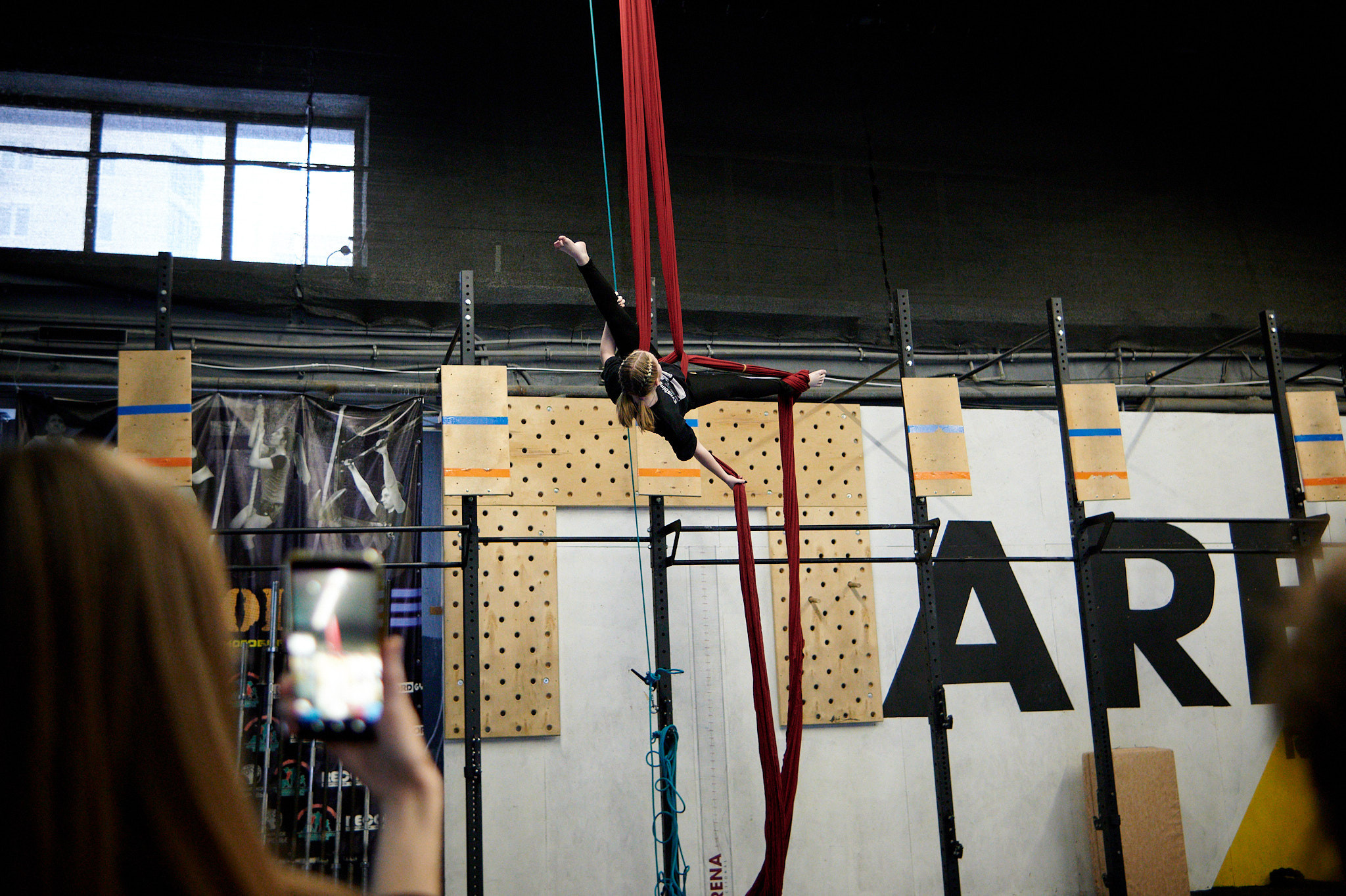 Соревнования по воздушным полотнами и акробатике 29.11.2022