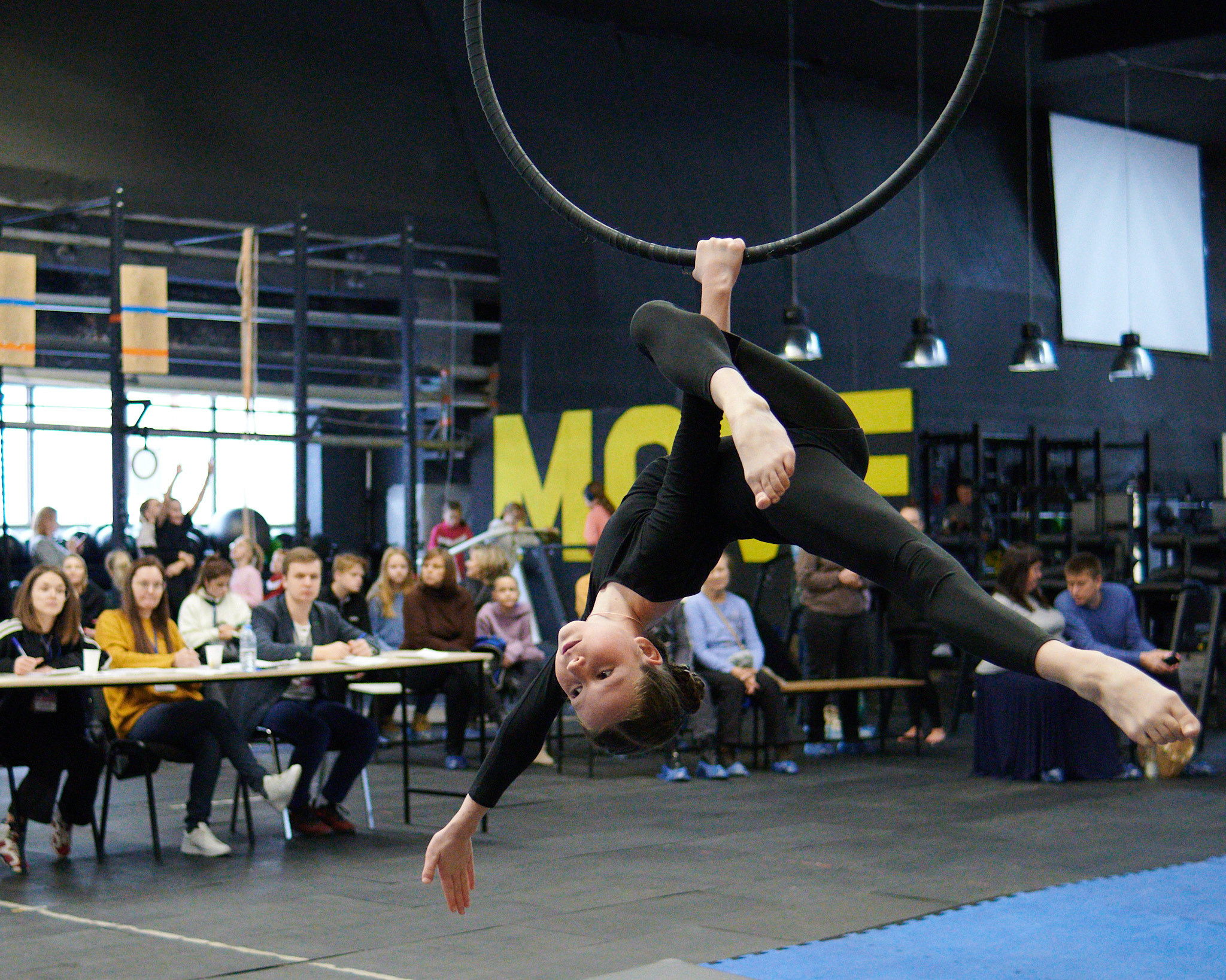 Соревнования по воздушным полотнами и акробатике 29.11.2022