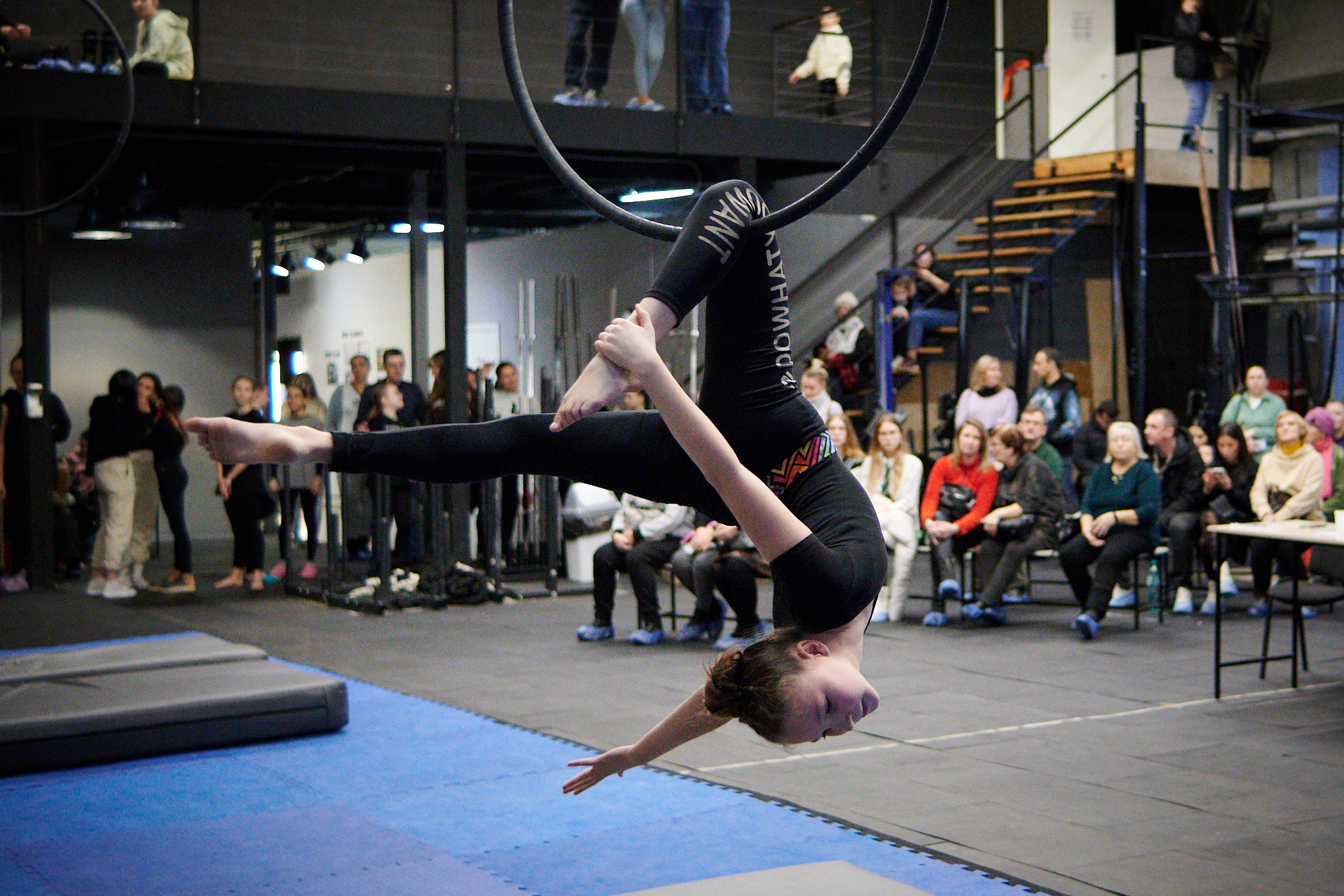 Соревнования по воздушным полотнами и акробатике 29.11.2022