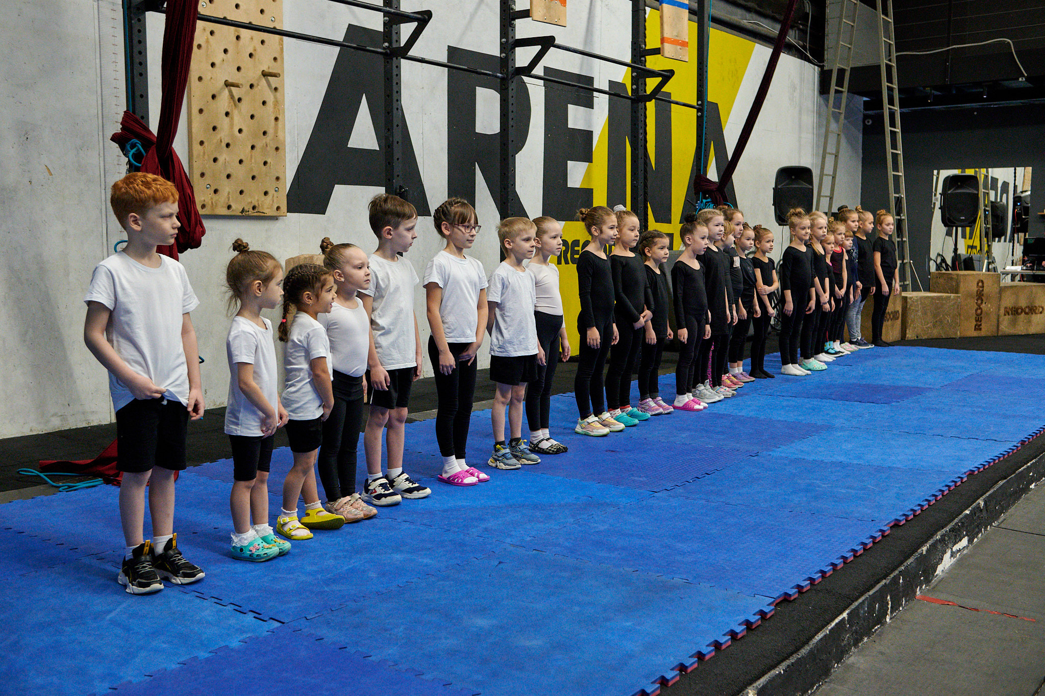 Соревнования по воздушным полотнами и акробатике 29.11.2022