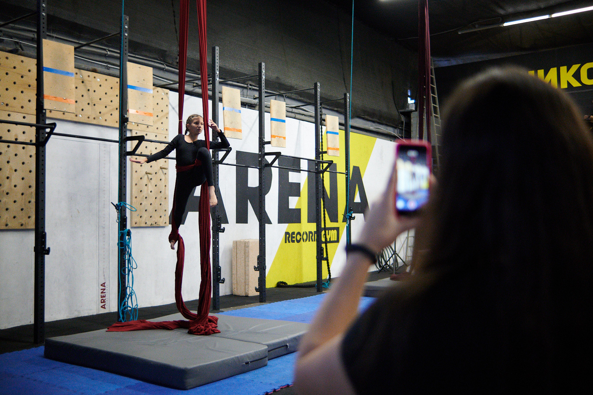 Соревнования по воздушным полотнами и акробатике 29.11.2022