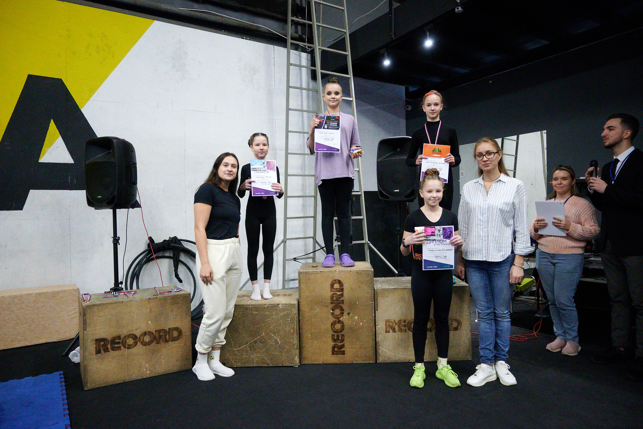 Соревнования по воздушным полотнами и акробатике 29.11.2022