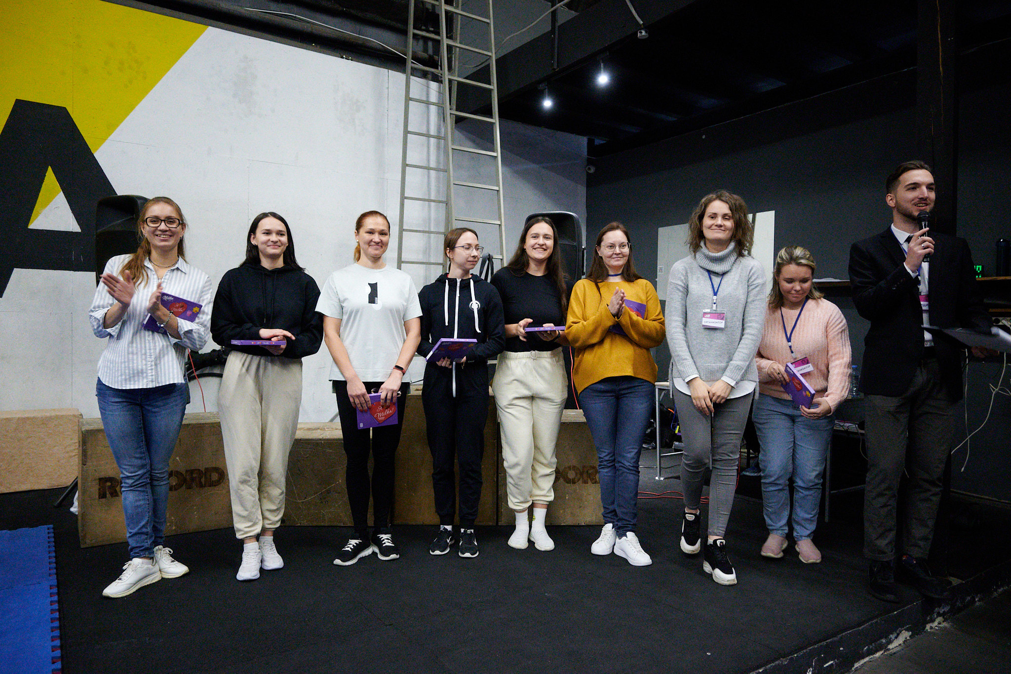 Соревнования по воздушным полотнами и акробатике 29.11.2022