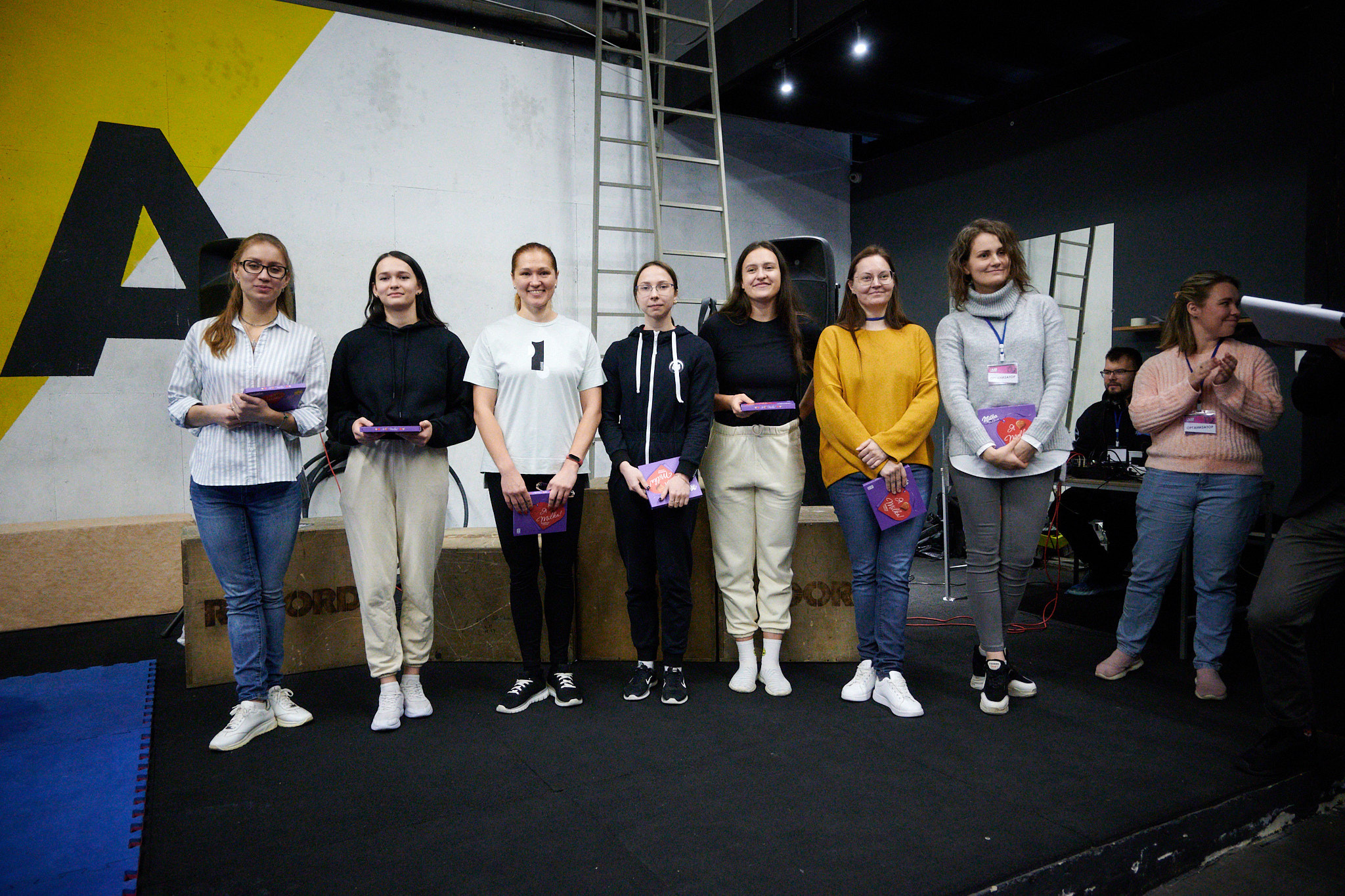 Соревнования по воздушным полотнами и акробатике 29.11.2022