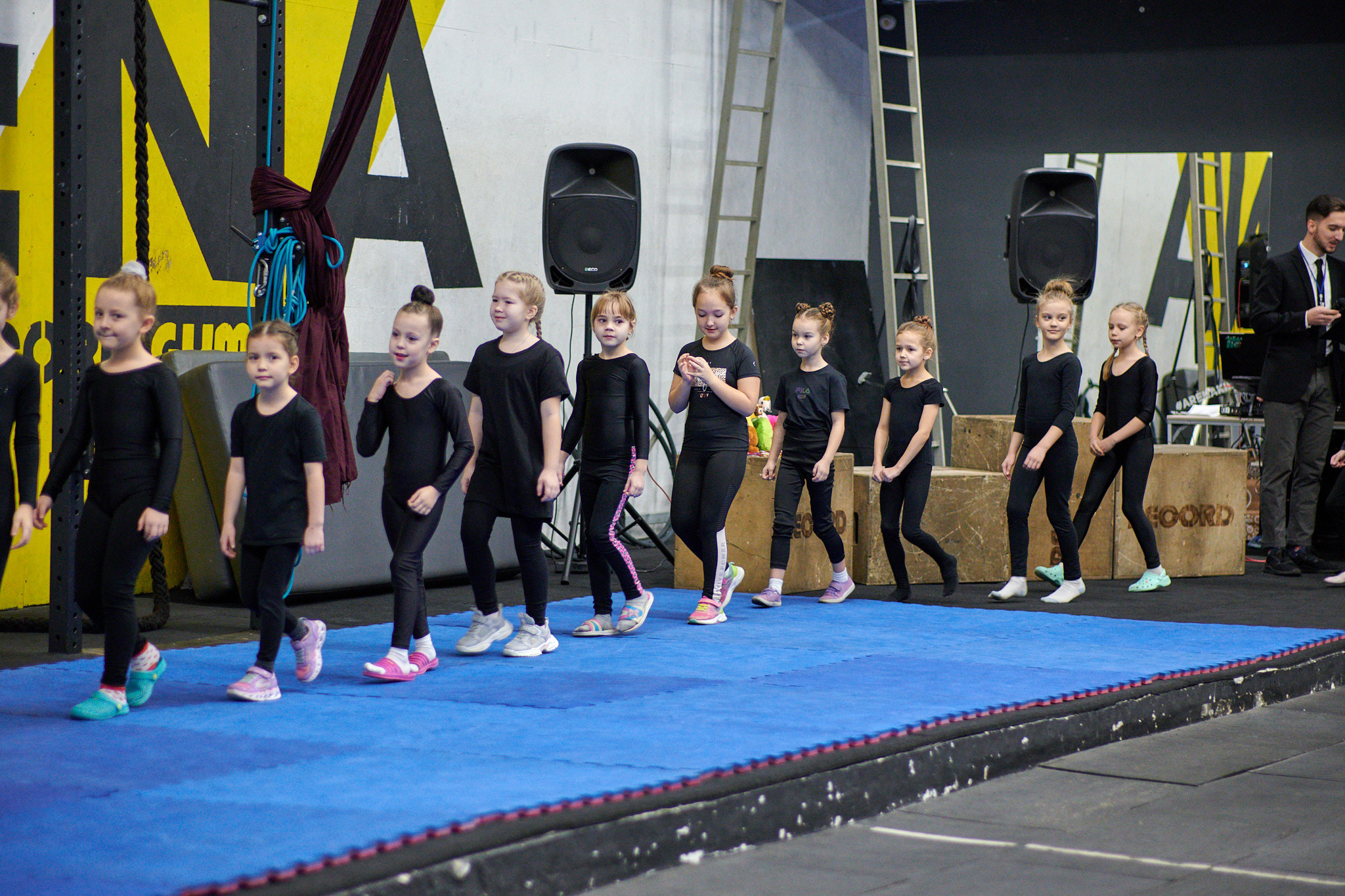 Соревнования по воздушным полотнами и акробатике 29.11.2022