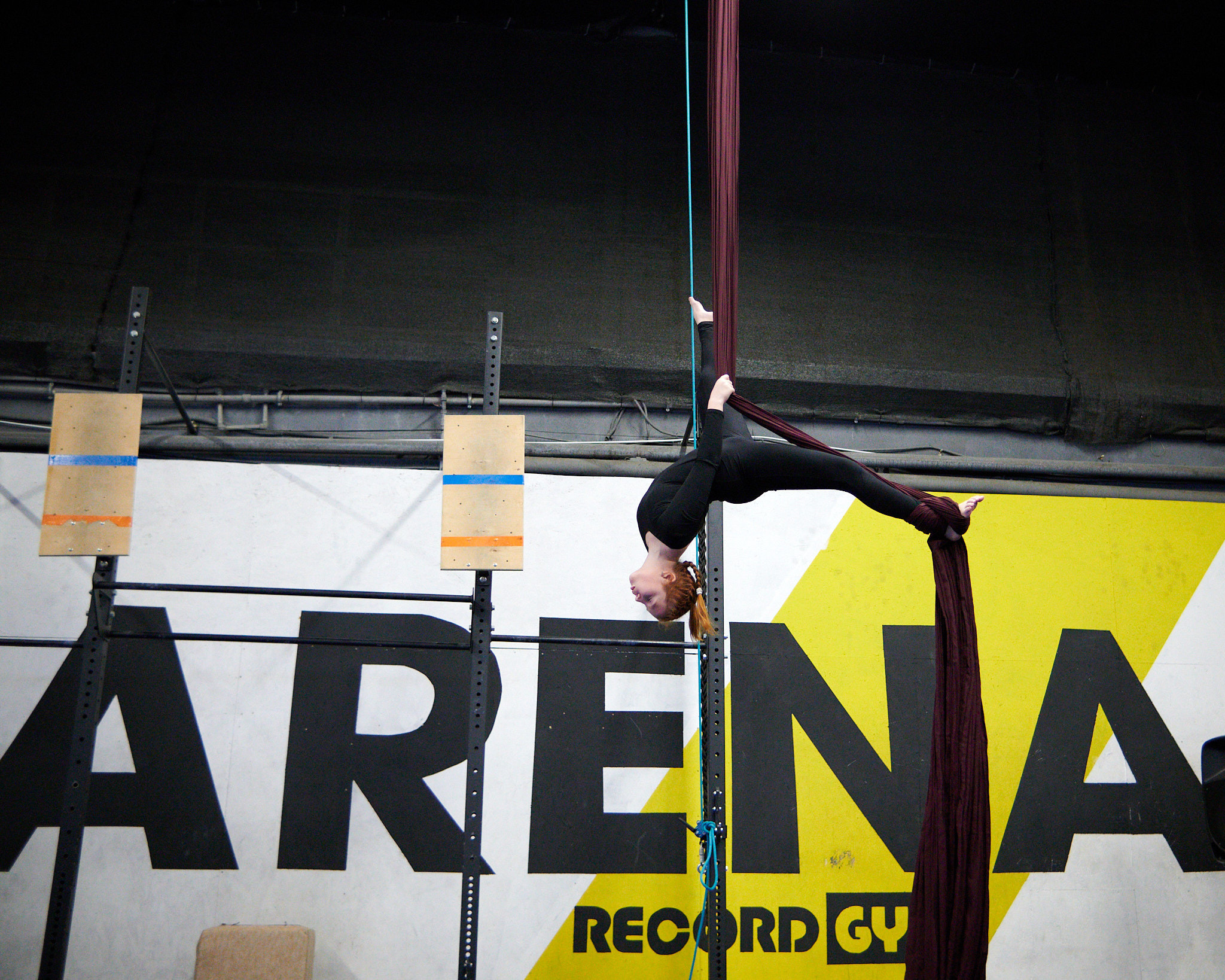 Соревнования по воздушным полотнами и акробатике 29.11.2022