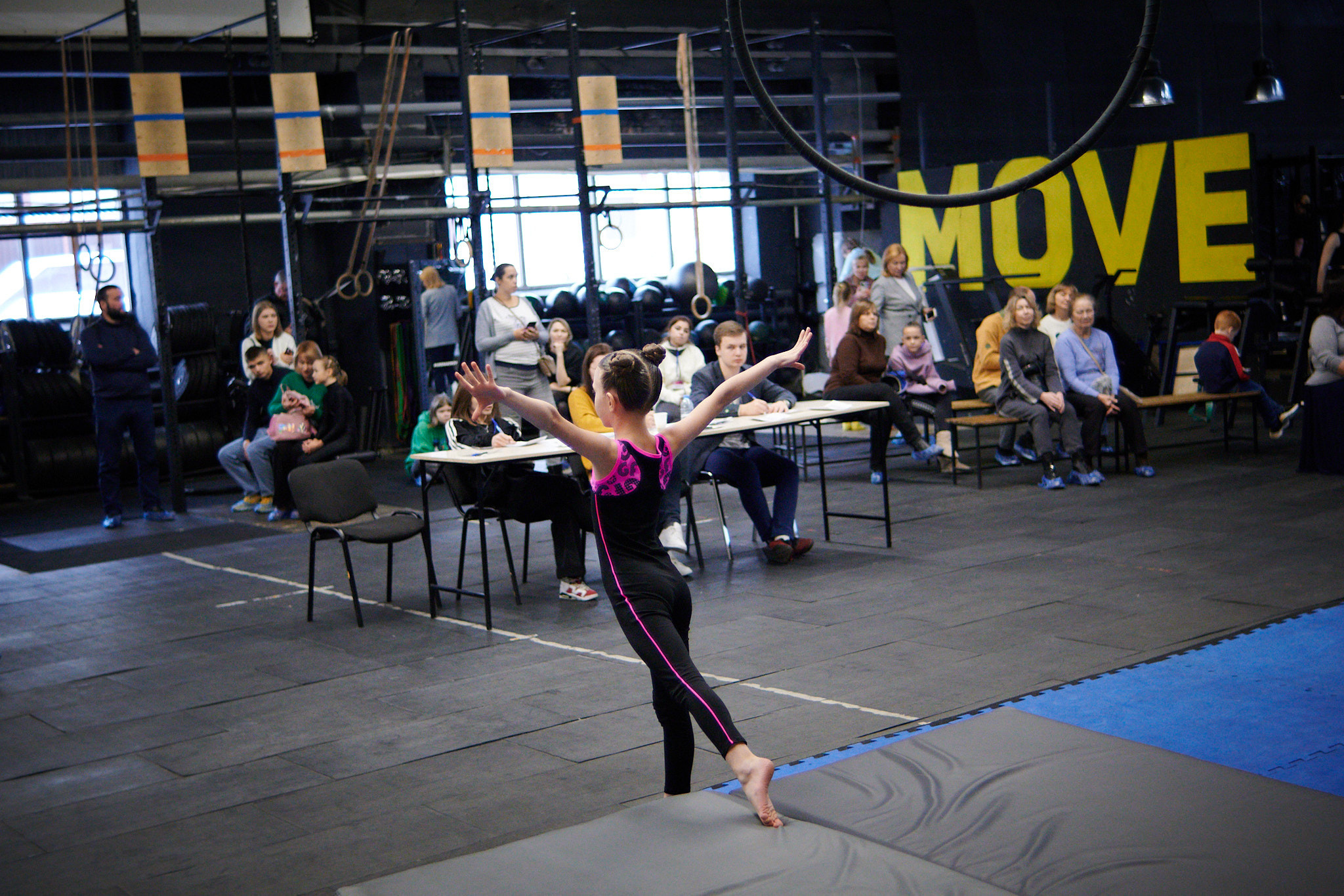 Соревнования по воздушным полотнами и акробатике 29.11.2022