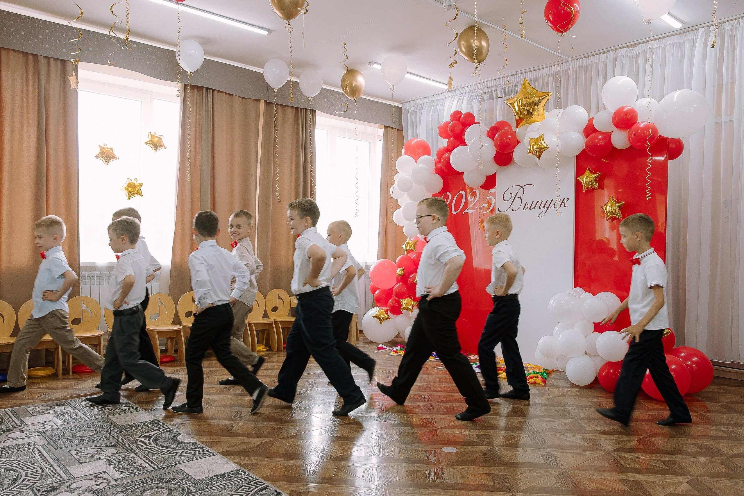 Выпускной в ДС 26. Выпускные альбомы Натальи Бутко: Новороссийск, Анапа, Геленджик