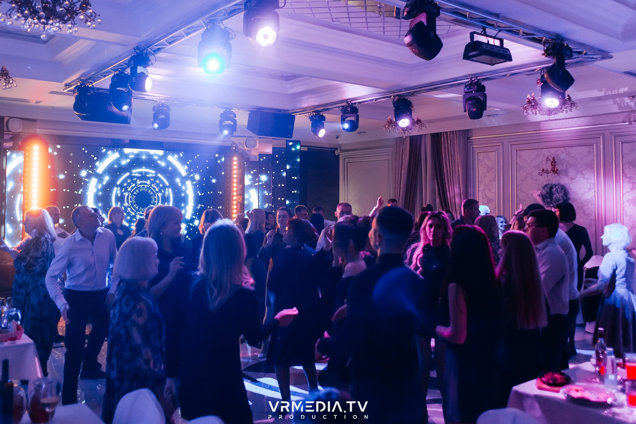 Новогодний вечер в ресторане «Лазурный Берег»