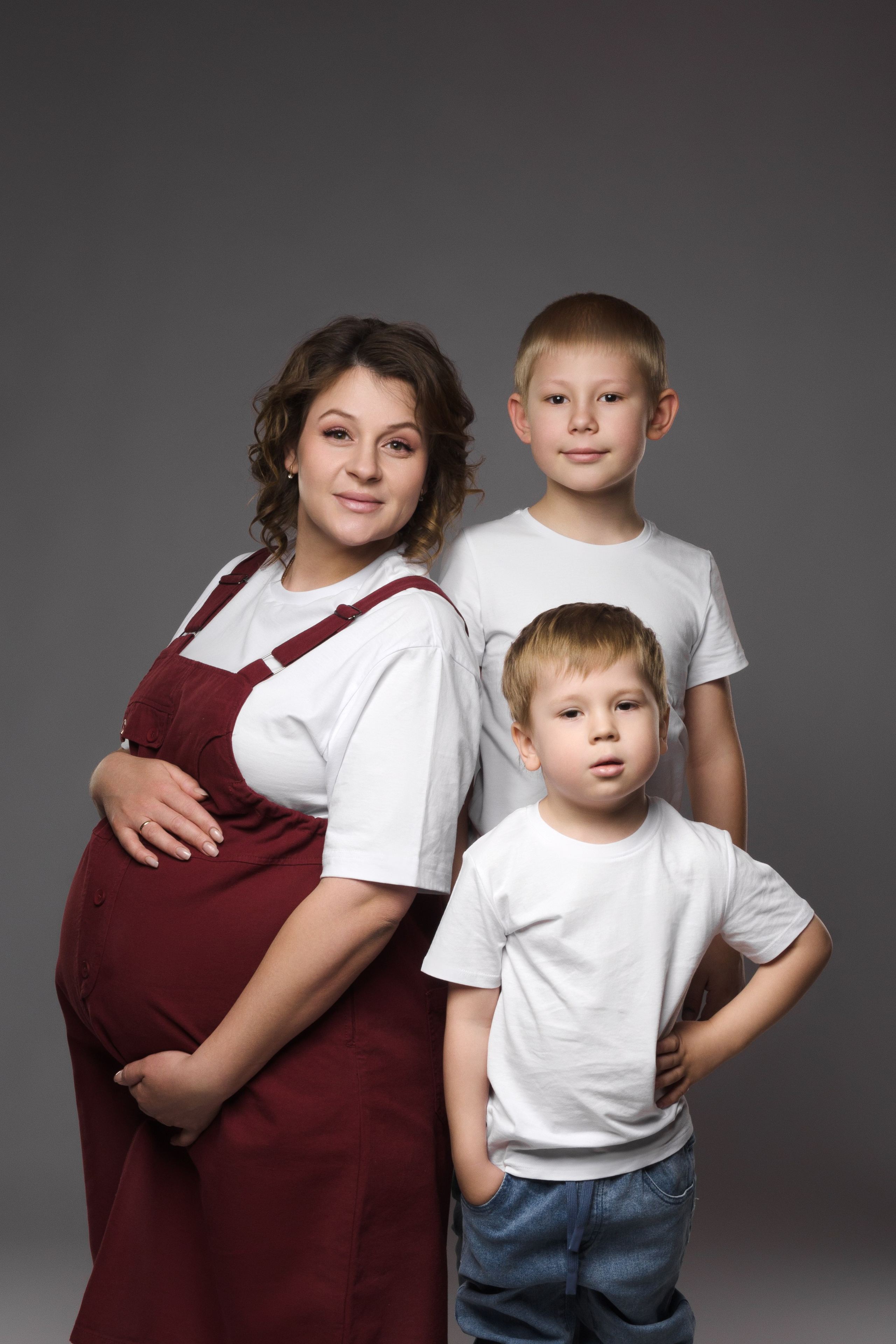 Беременность. Индивидуальные, семейные, студийные съемки в Серпухове и за пределами