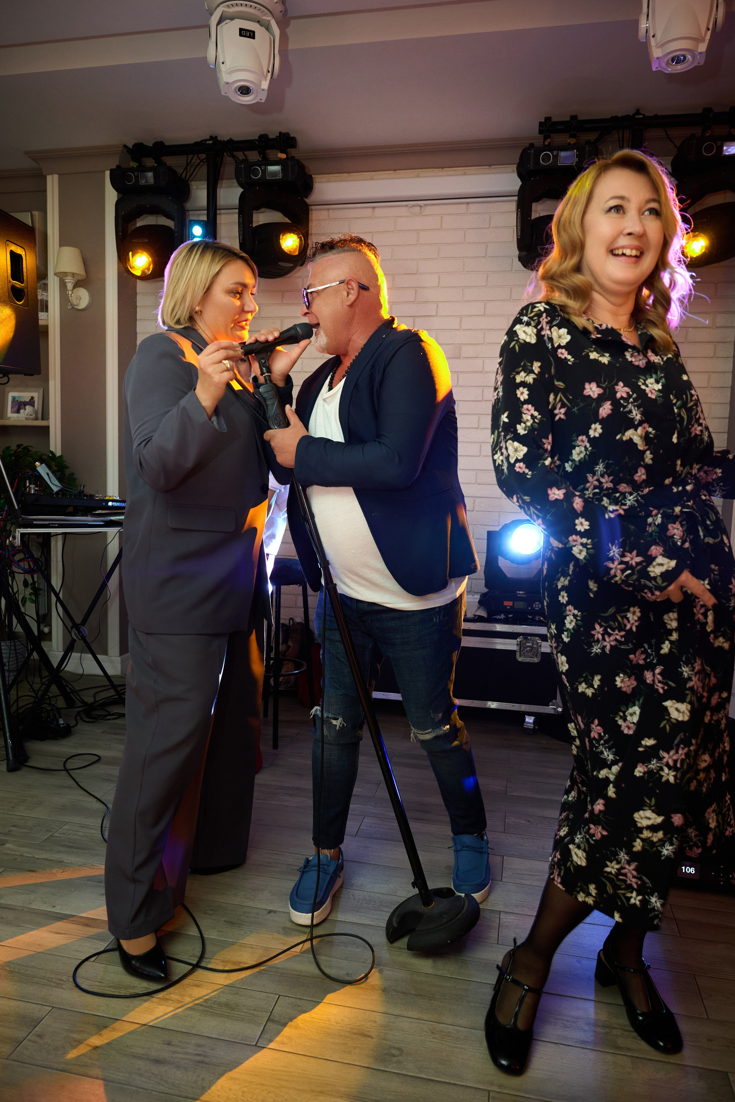 Фотосъемка юбилея Валентины. Профессиональный фотограф Старый Оскол, Губкин — свадьба, венчание, крещение, юбилей и день рождения