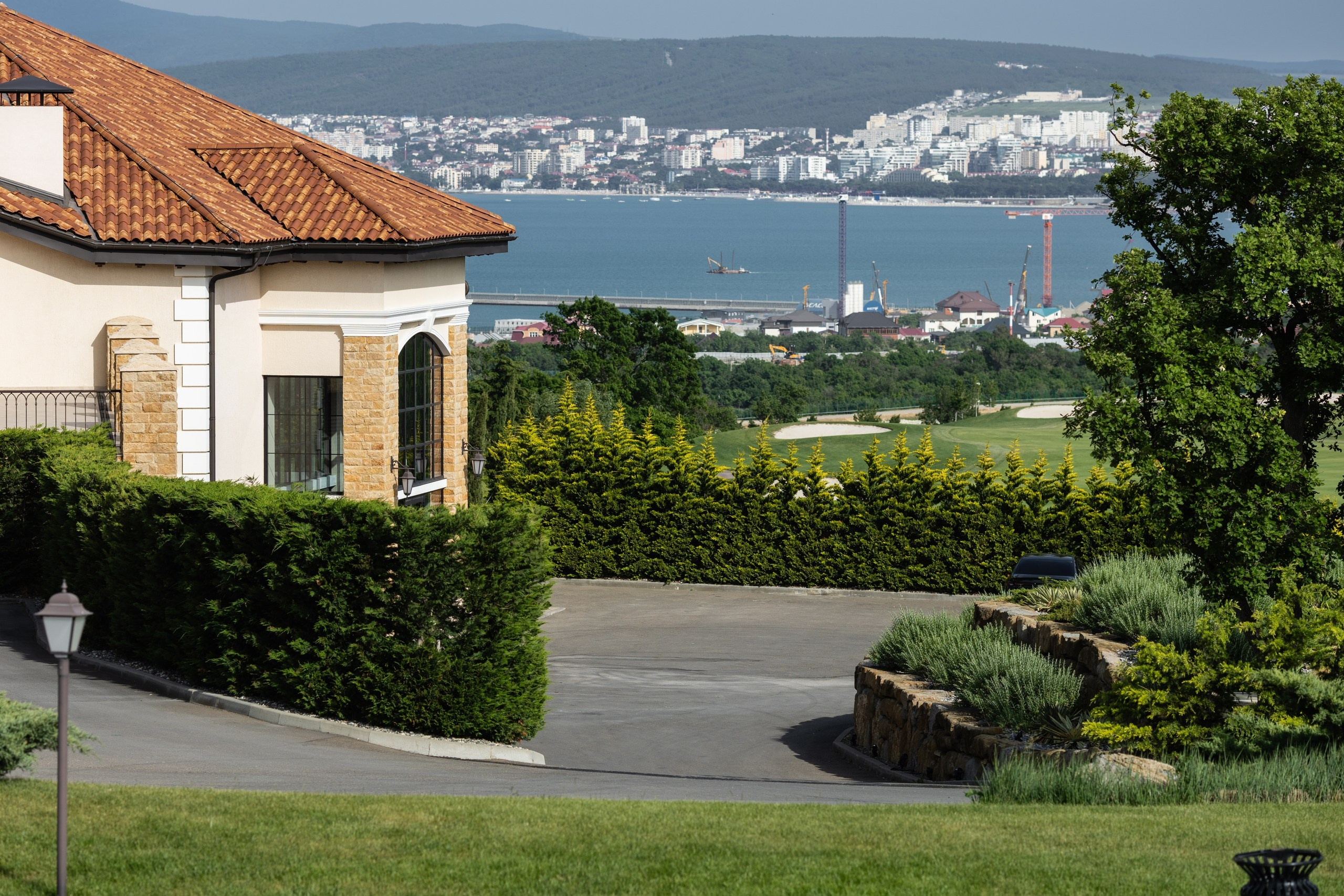 Архитектурная фотосъемка гольф клуба Геленджика. Worldwide Wedding Photography Demskoy Studio