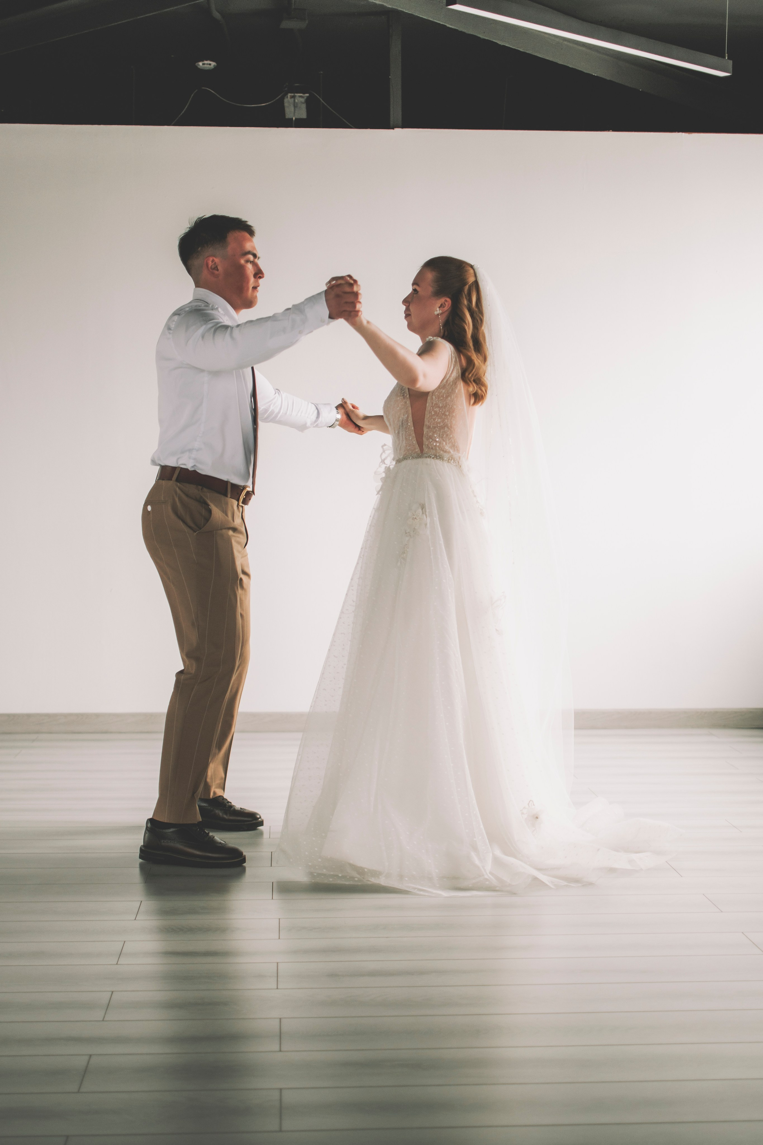 Альберт и Анастасия (Студийная фотосессия, роспись в ДК Нефтяник + фотосессия с гостями). Семейный и свадебный фотограф Губкинский и Ставрополь