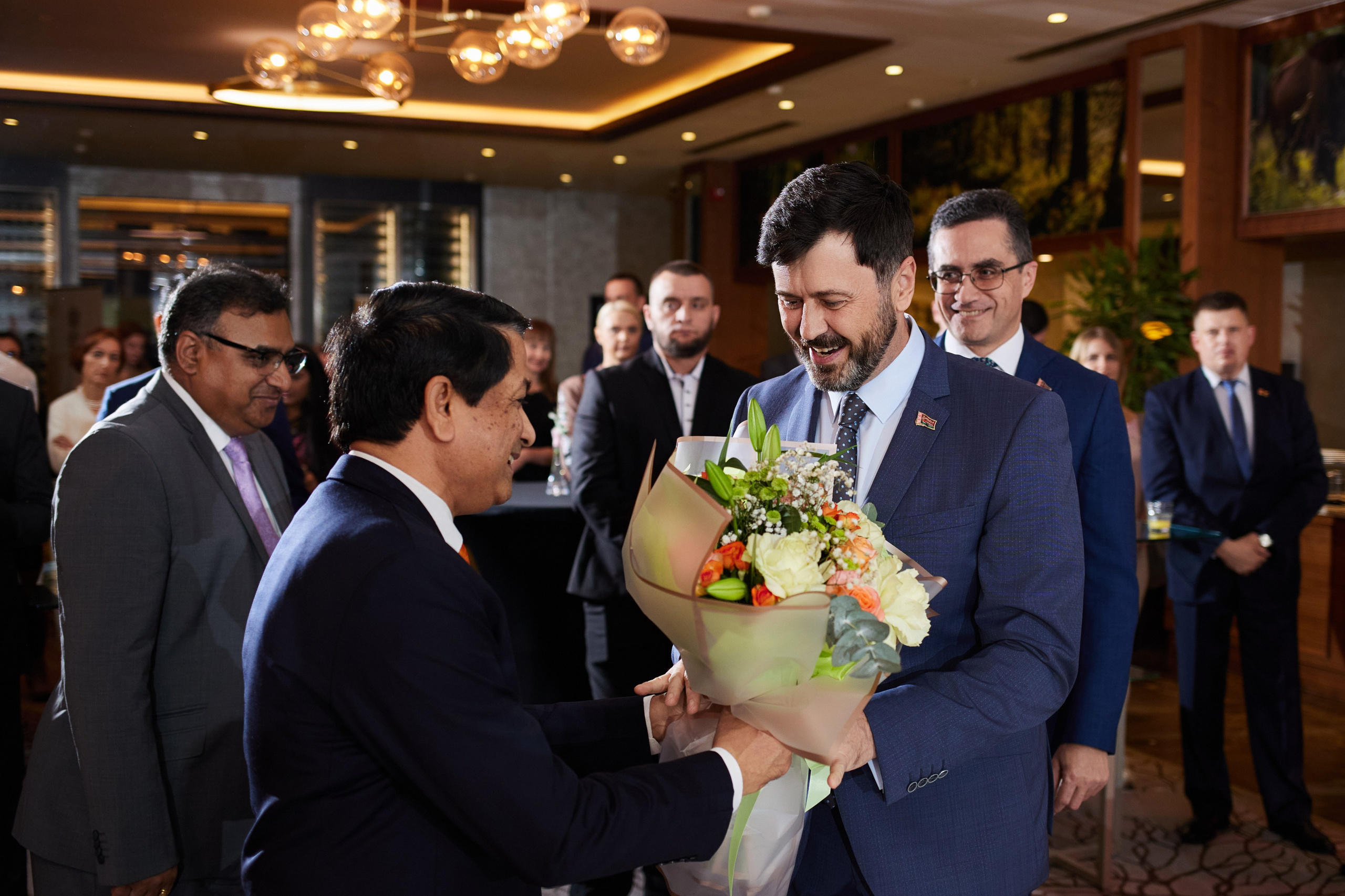 Посольство Индии. Свадебная, репортажная фотосъемка и видеосъемка в Минске. Илья и Юлия Ширмановы. Фотограф | Видеограф | Минск