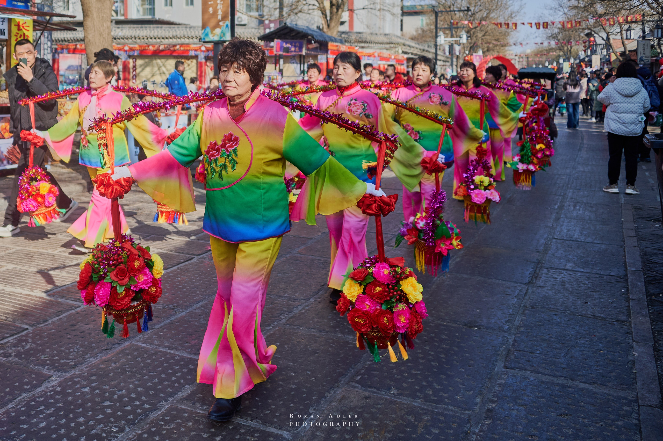 Новогодний парад в Цинчжоу. Китай. Фотограф Роман Адлер