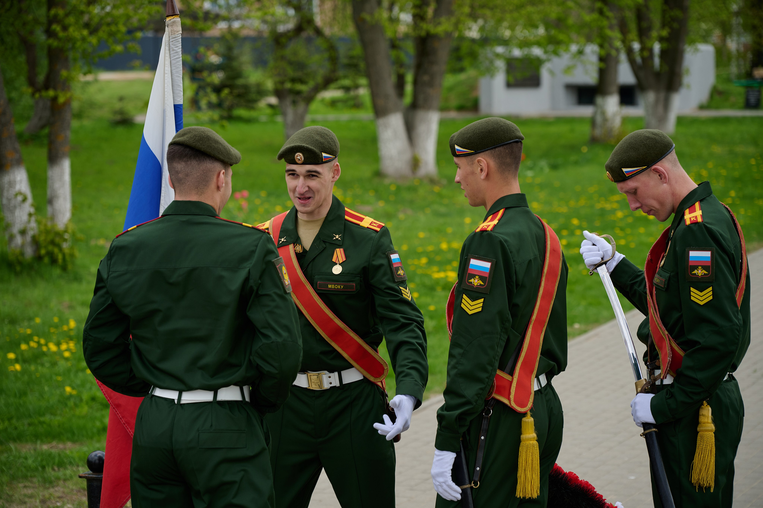 Памяти подвигу Кремлевских курсантов. Ярополец. Фотограф Роман Адлер