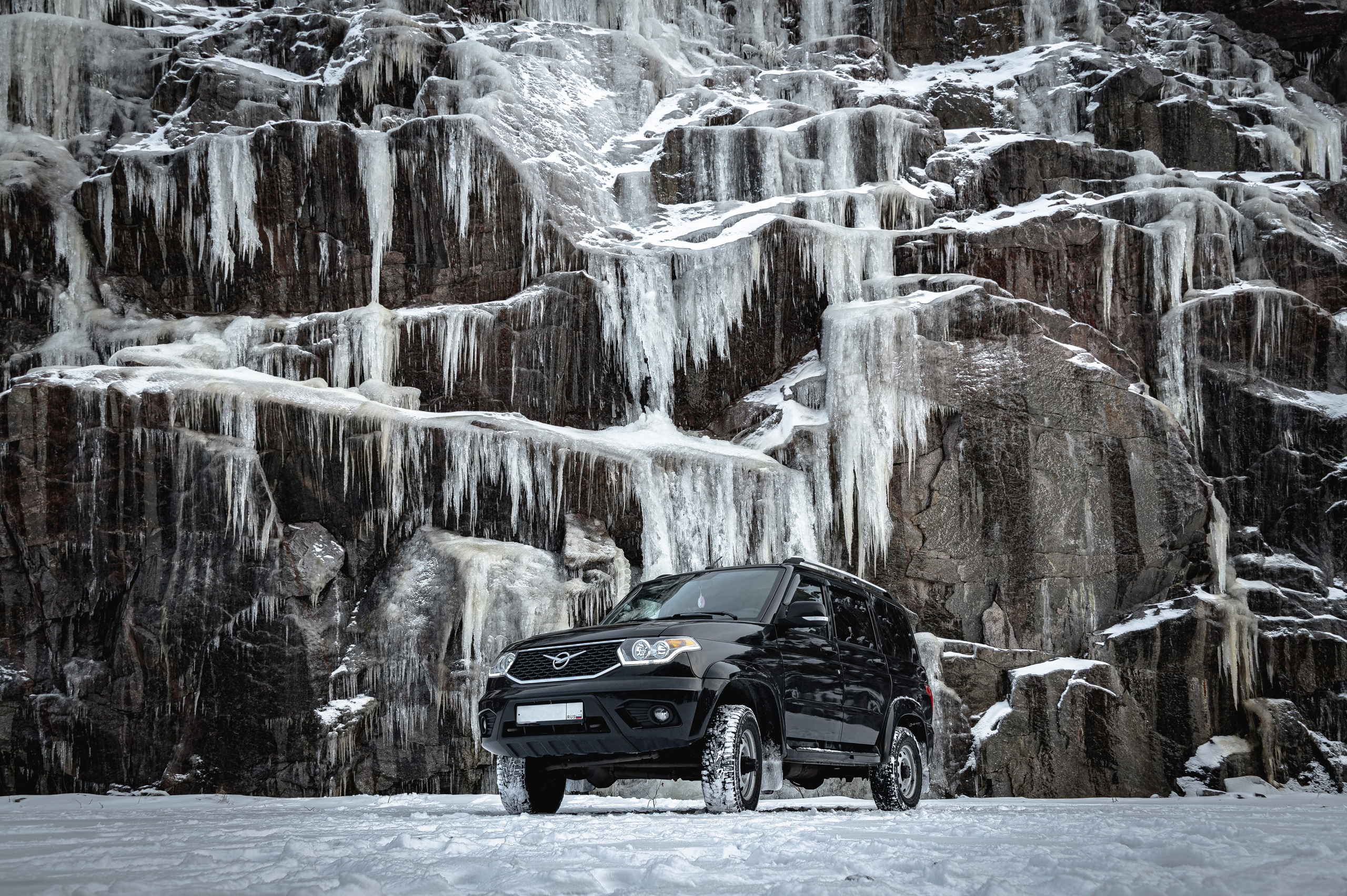 Фотосъемка авто. Профессиональные фотосессии авто. Фотографии авто. Фотограф Роман Адлер. Фотографии УАЗ. Серия Русский Север 2023 Фото УАЗ Патриот.