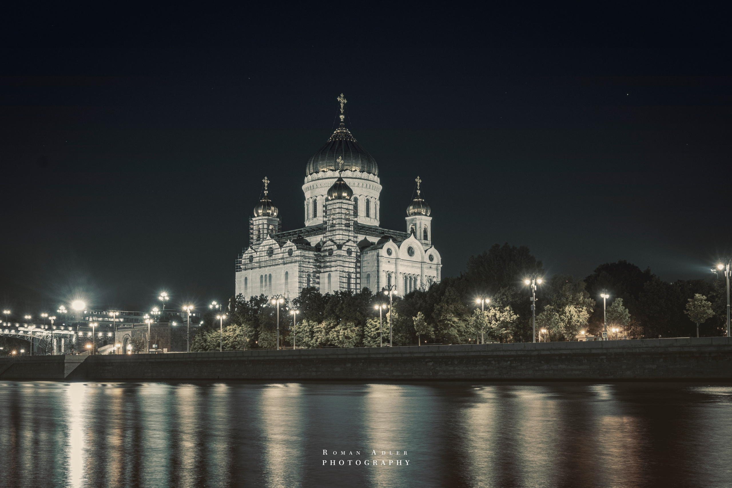 Ночная Москва. Июль 2023. Фотограф Роман Адлер