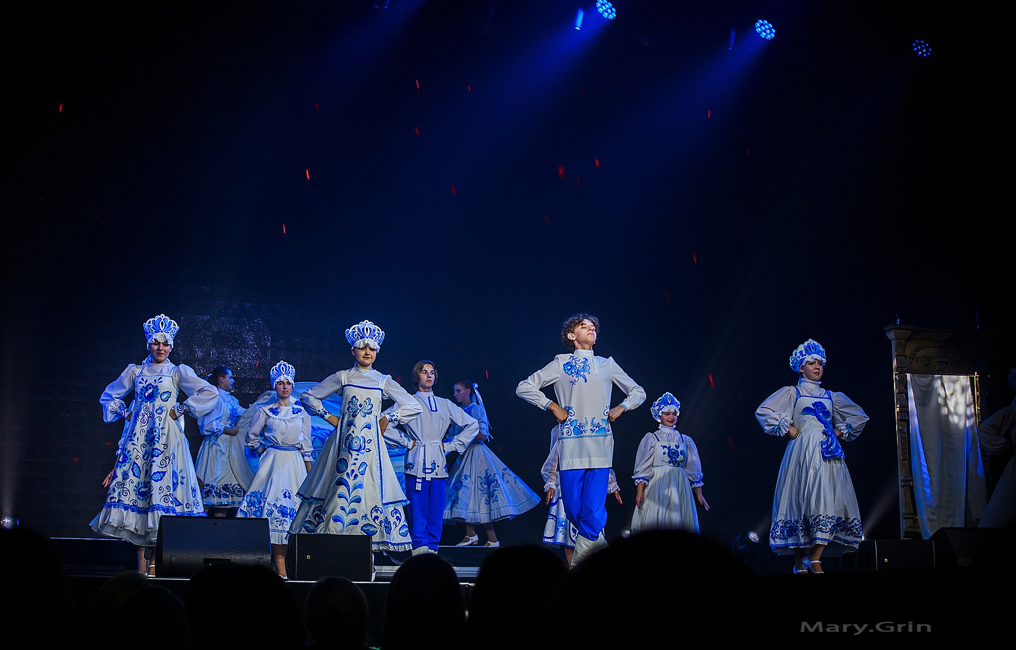 Подиумный спектакль «стиль Надежды» 2025. Детский и семейный фотограф, фотограф мероприятий Нижний Новгород