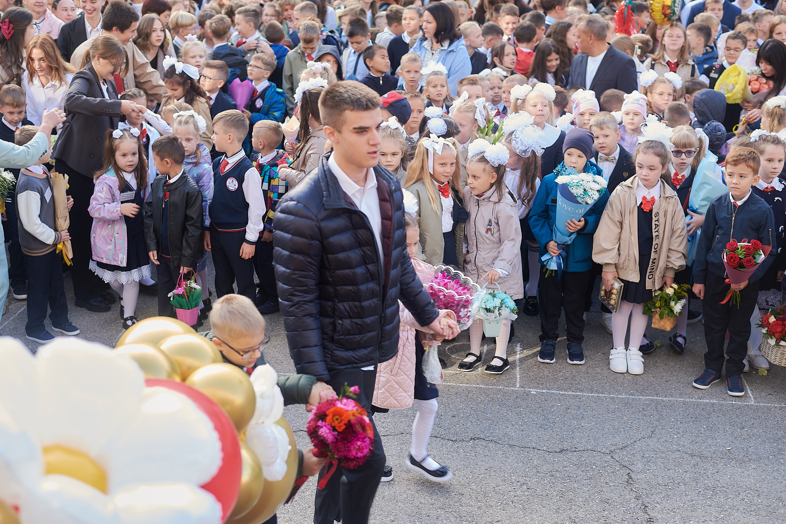 Первый класс. Фотограф Елена Дука. Контент съемка. Семейная фотография