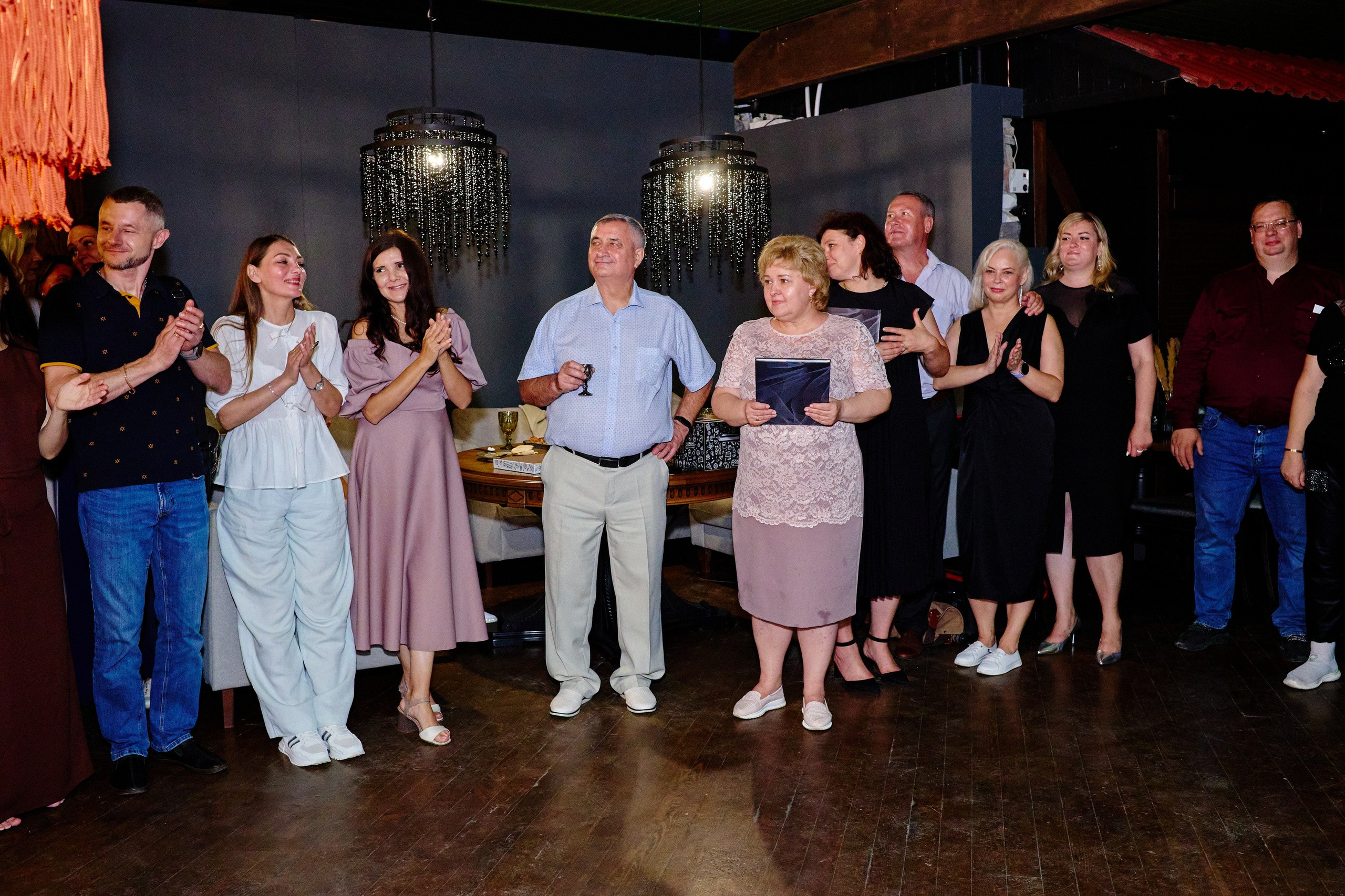 Выпускной 35 Сош. Фотограф Выпускные альбомы Таганрог Сергей Коробченко