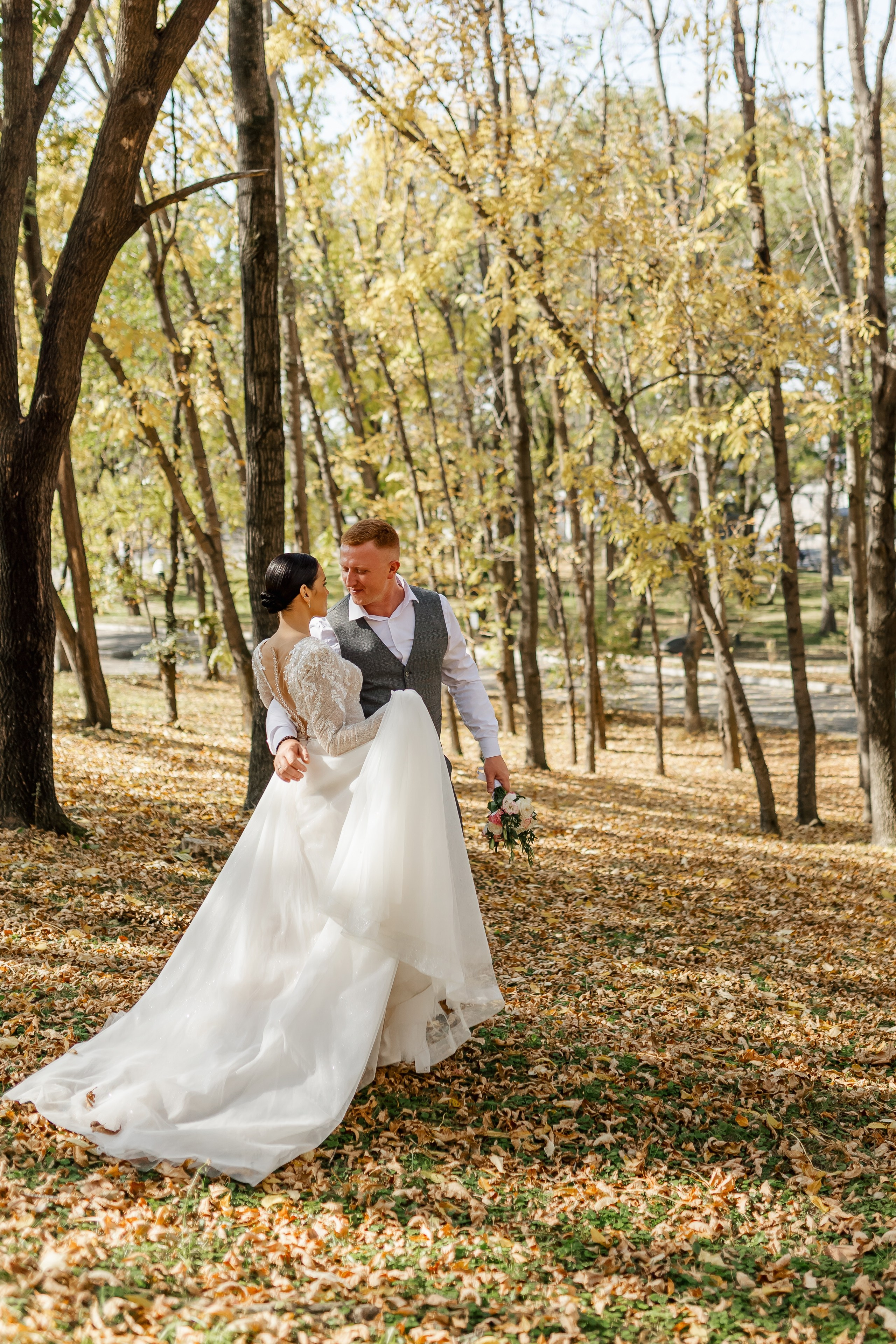 Степан и Алина. Красивая осенняя прогулка. Свадебный фотограф в Хабаровске